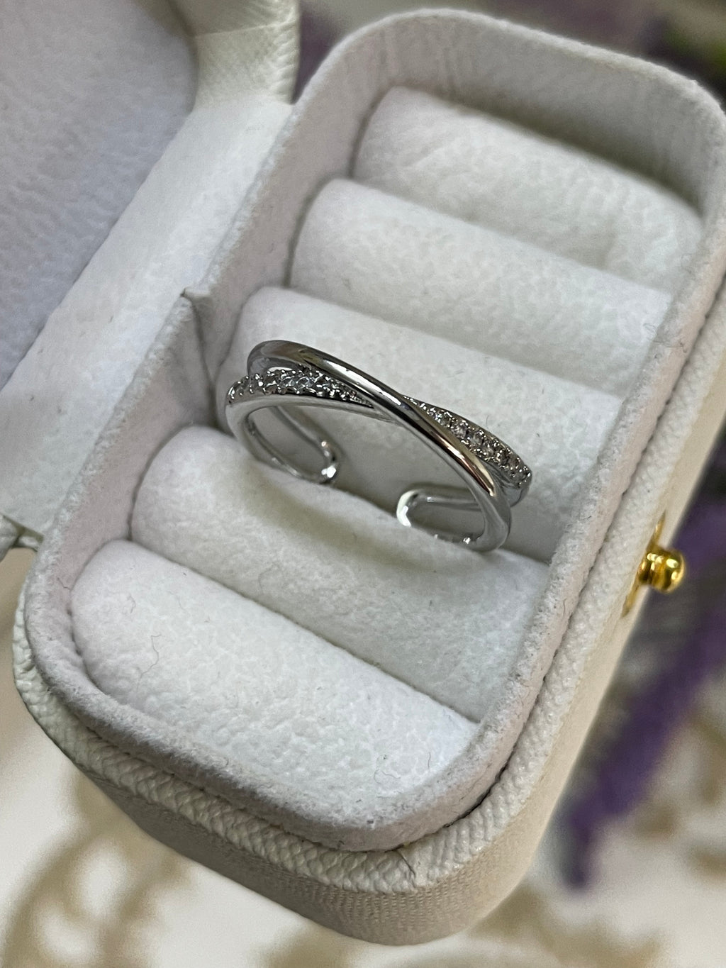 Ring 136 (Adjustable)