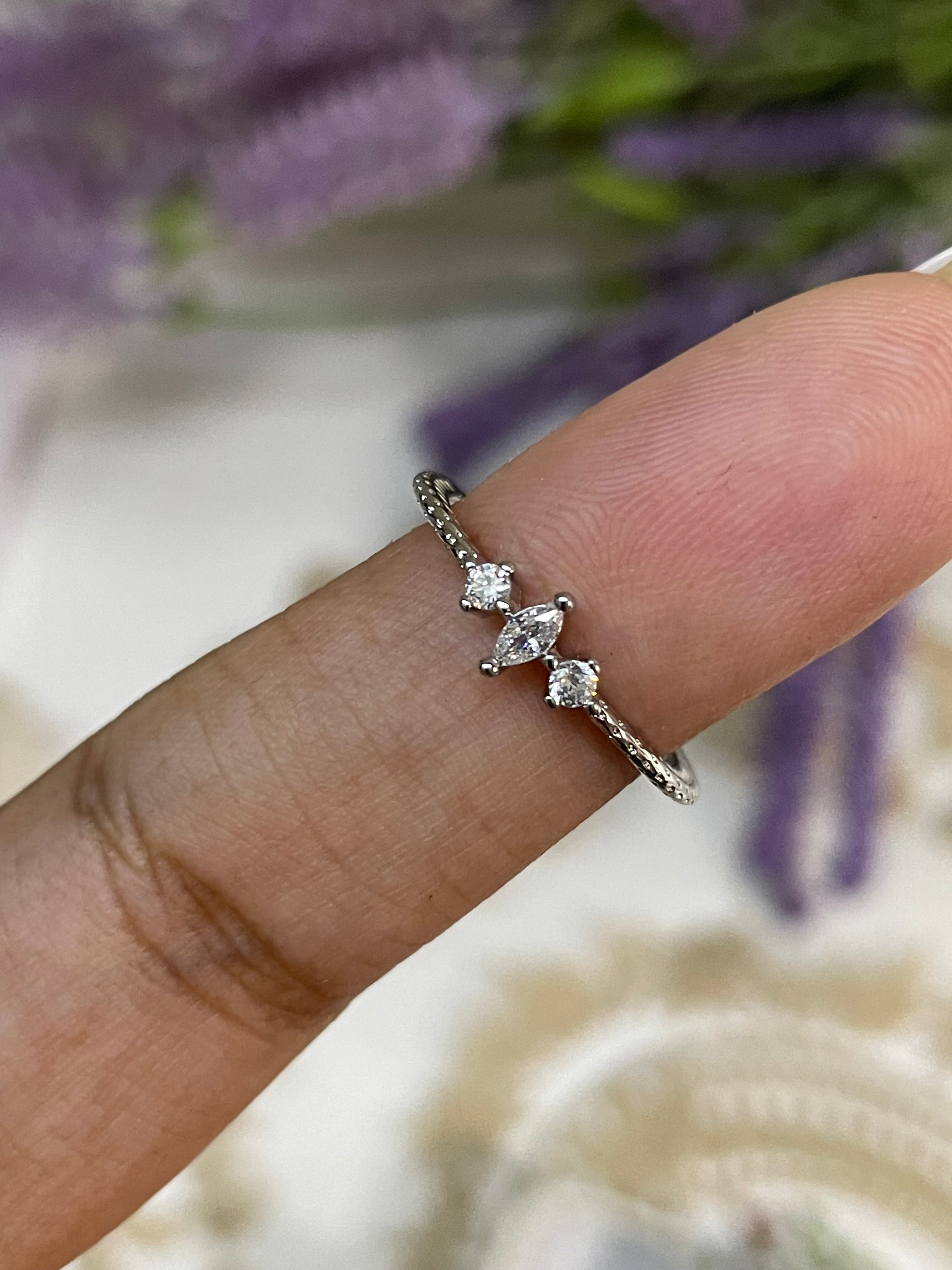 Ring 77 (Adjustable)