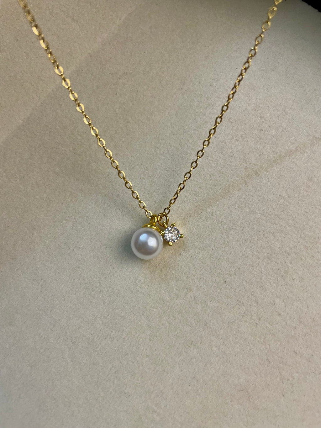 N43- Dainty