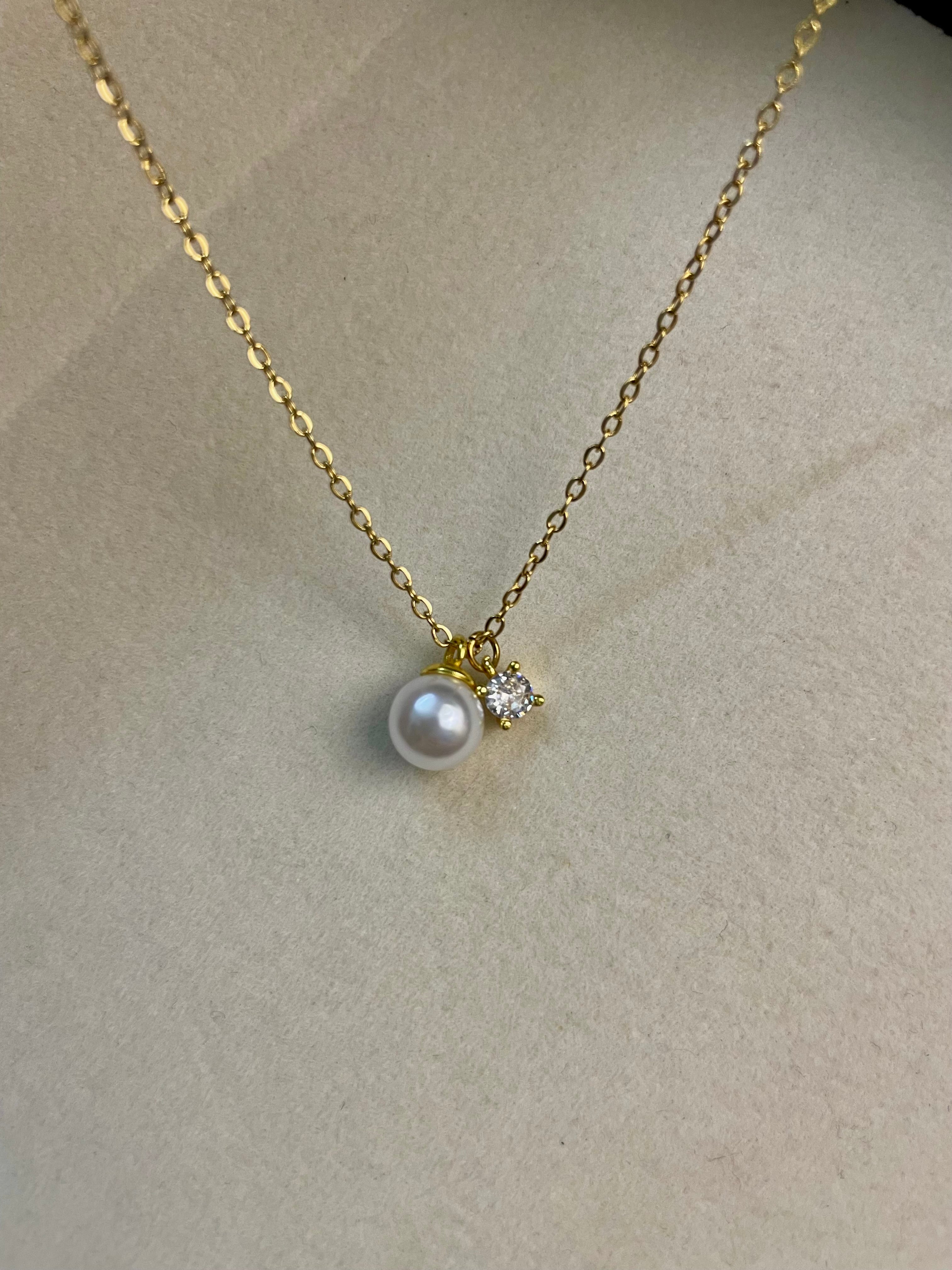 N43- Dainty