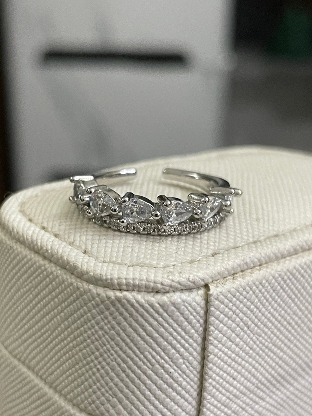 Ring 29 (Adjustable)
