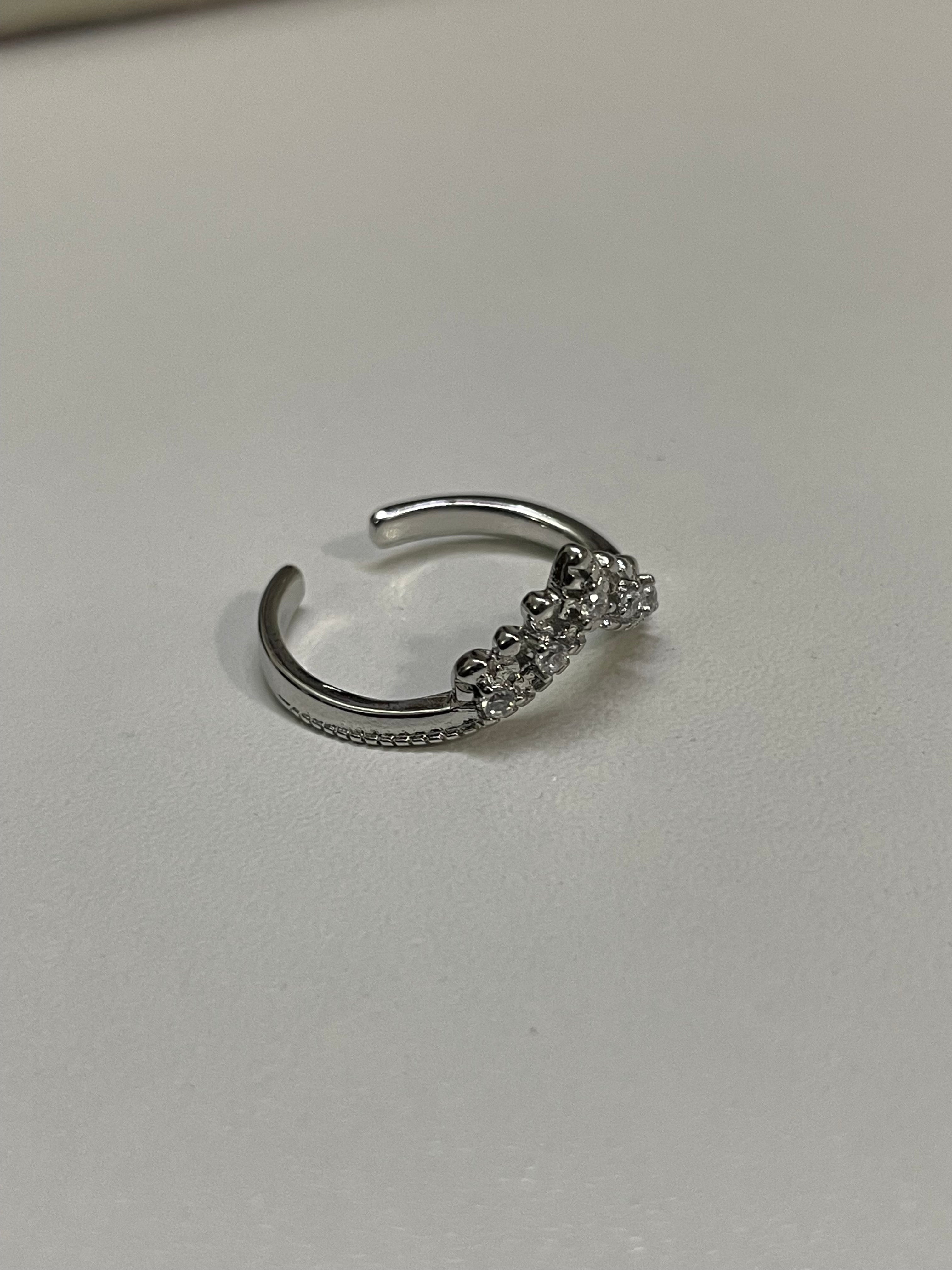 Ring 83 (Adjustable)