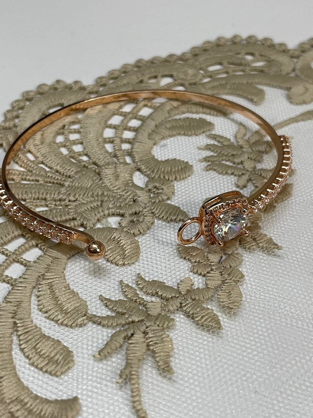 Cuff 24