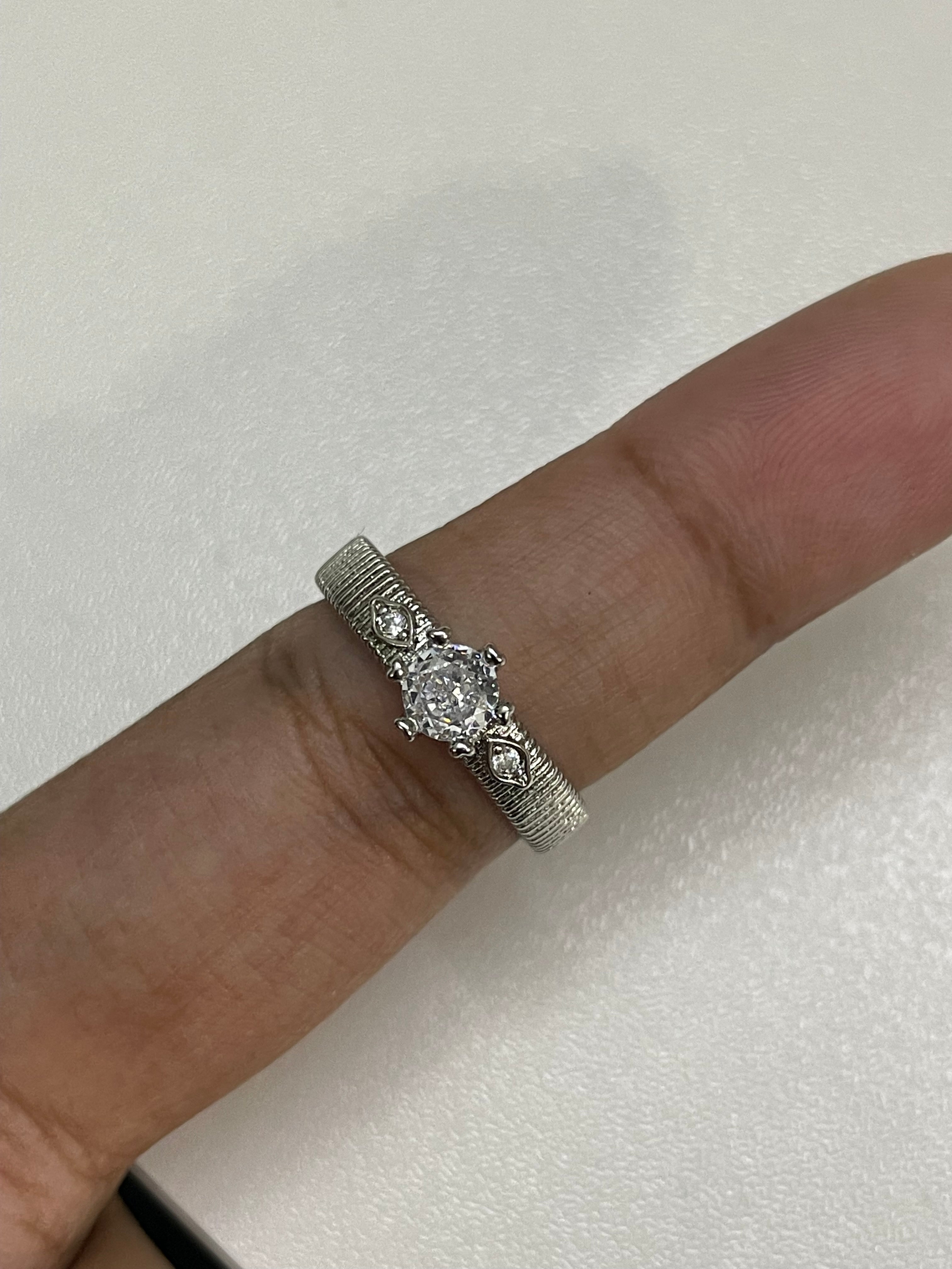 Ring 35 (Adjustable)