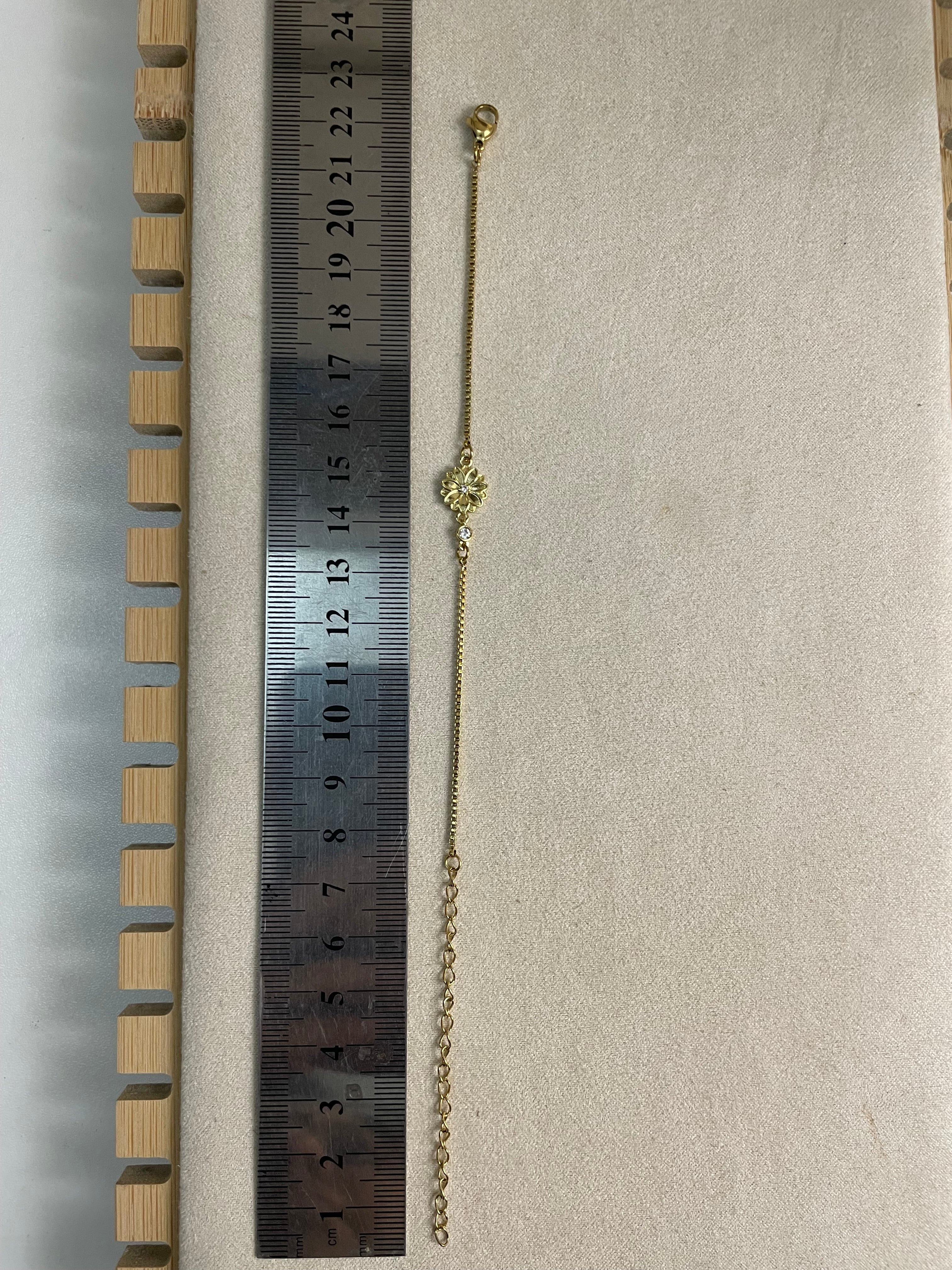 Bracelet 13