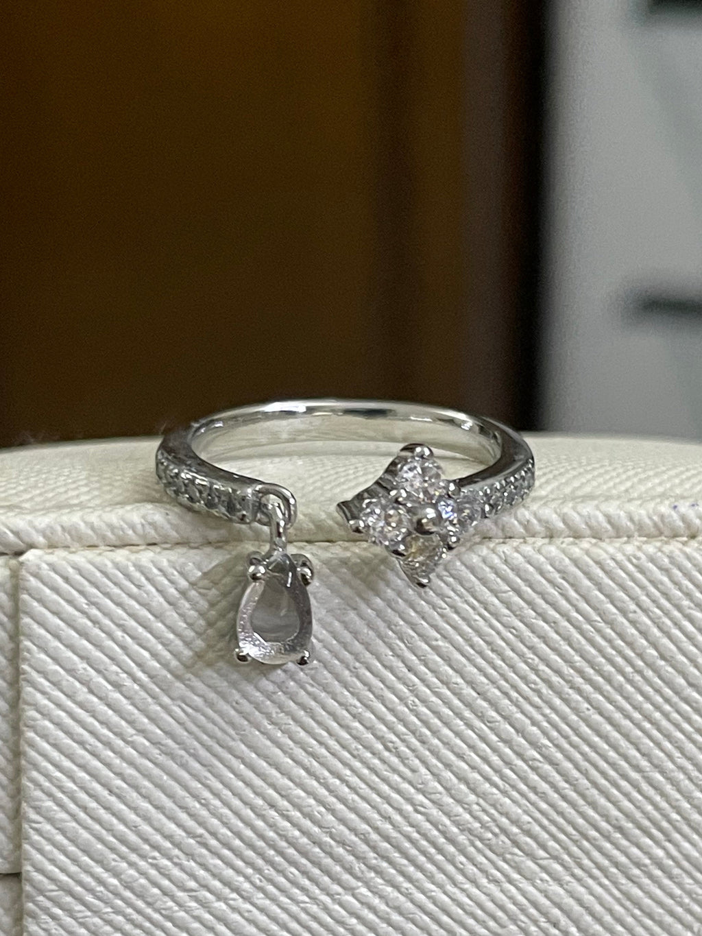 Ring 26 (Adjustable)