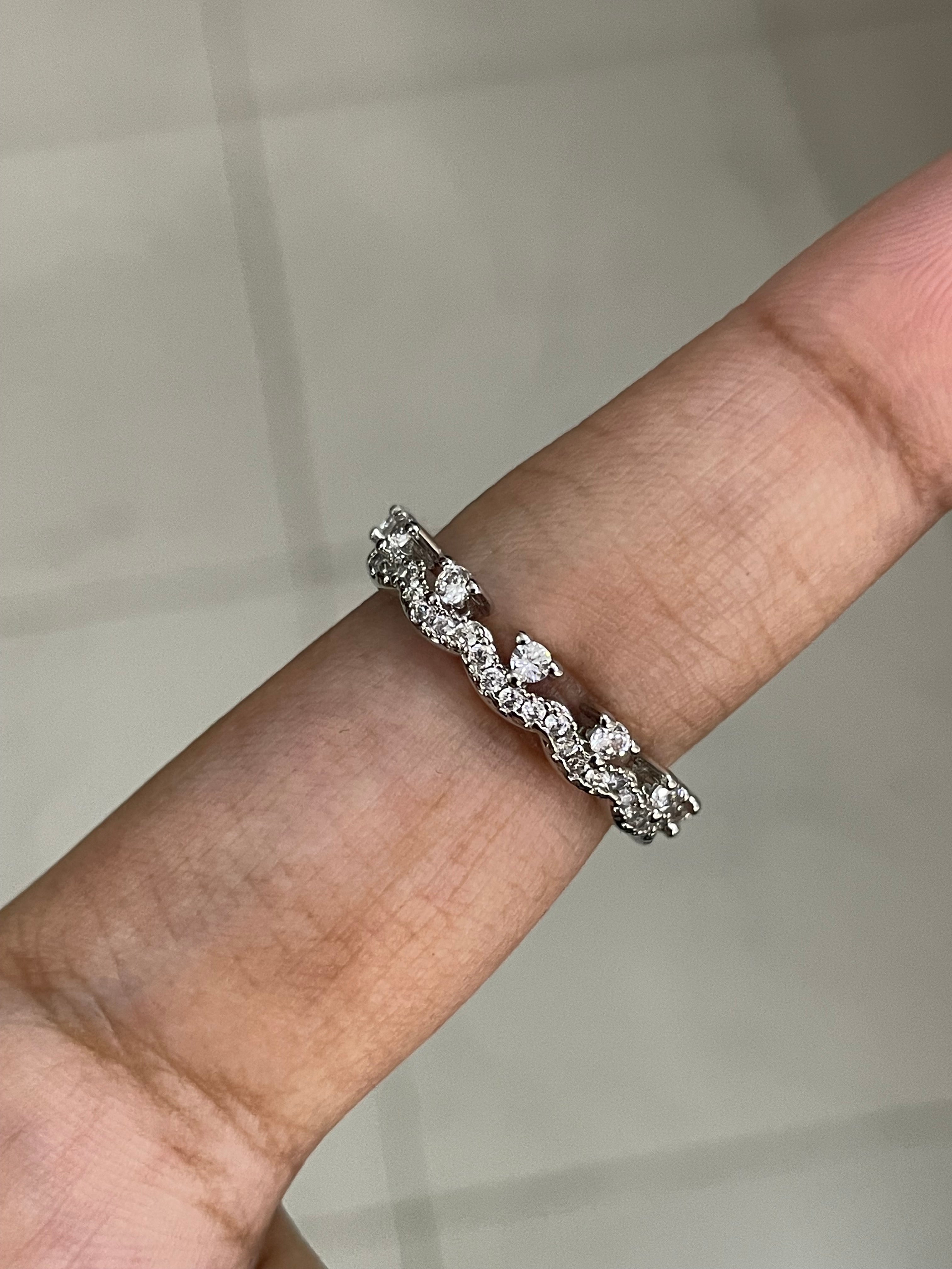 Ring 32 (Adjustable)
