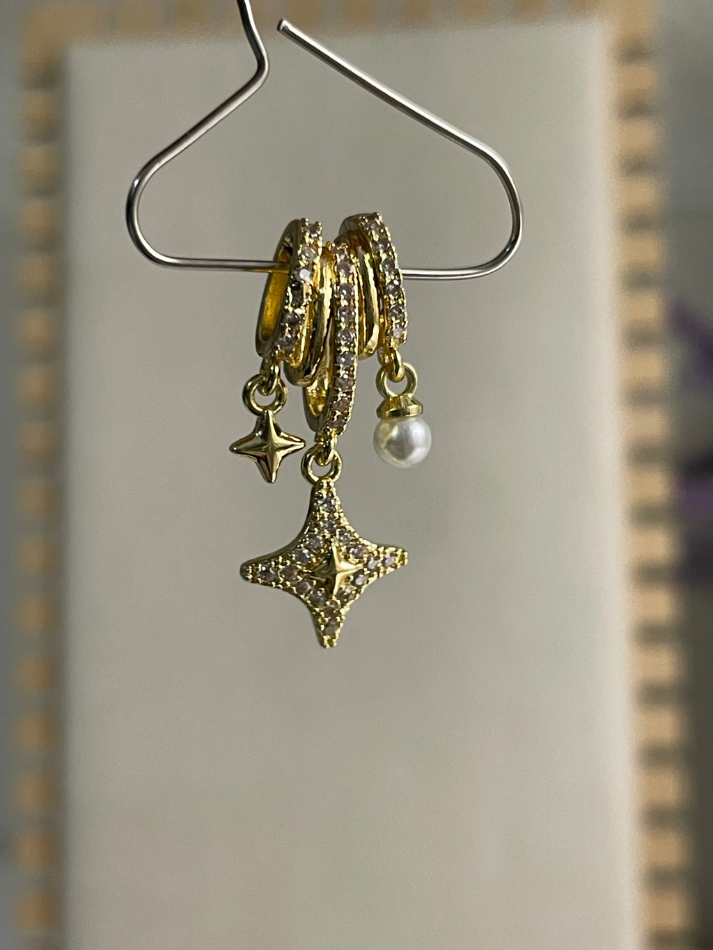 Pendant 8