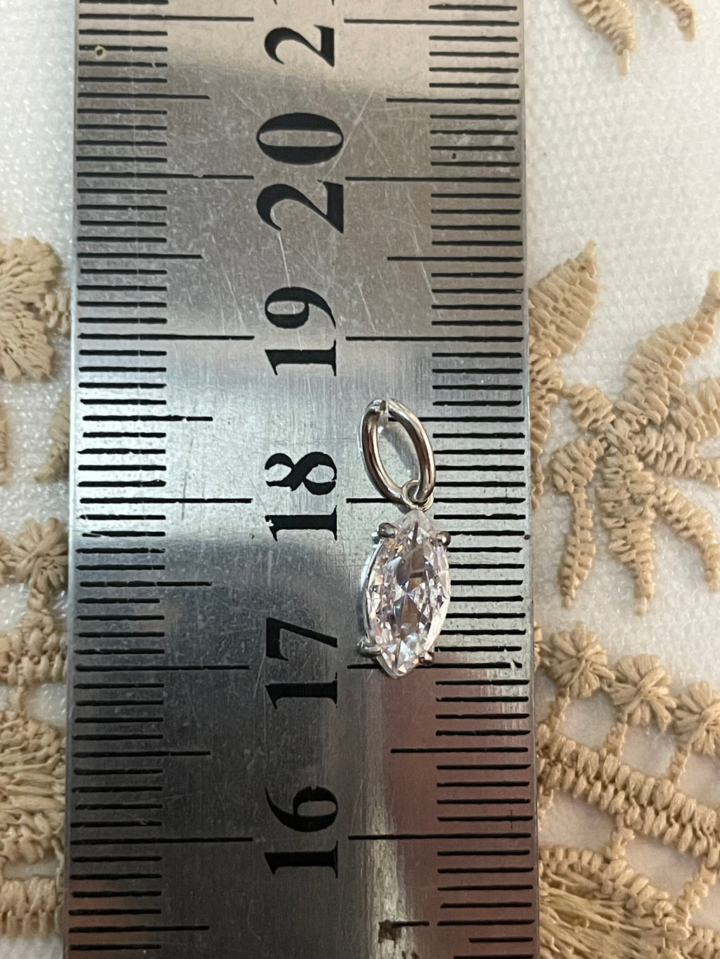 Pendant 30