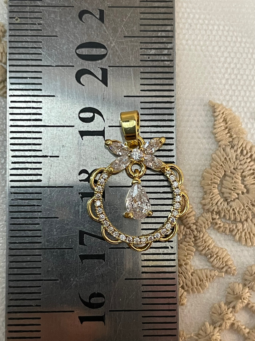 Pendant 41
