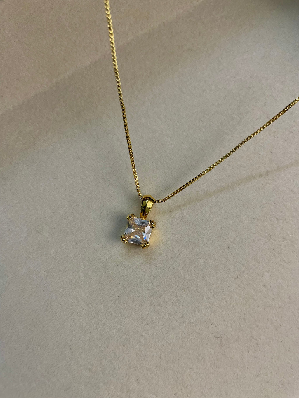 N45- Dainty