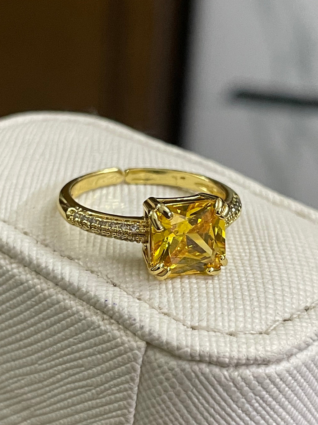 Ring 121 (Adjustable)