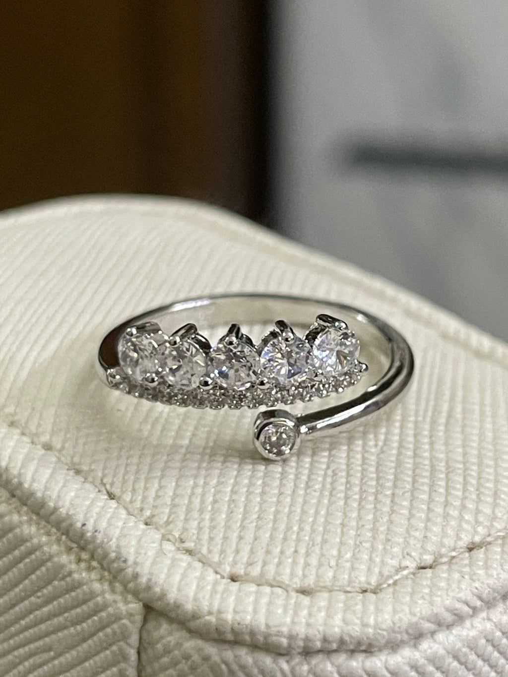 Ring 30 (Adjustable)