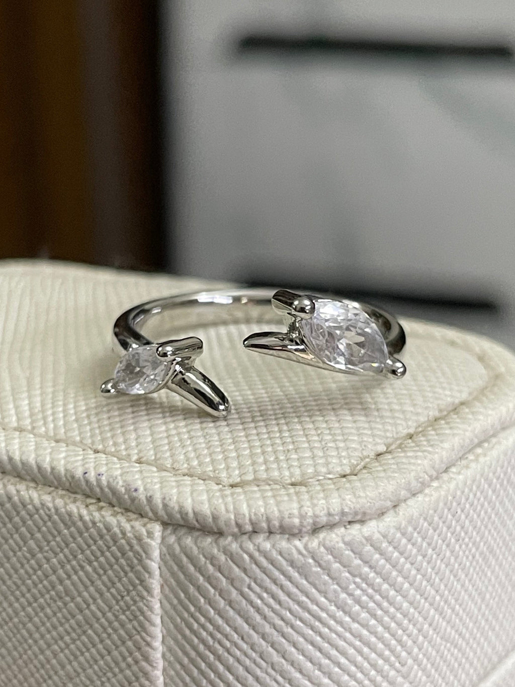 Ring 125 (Adjustable)