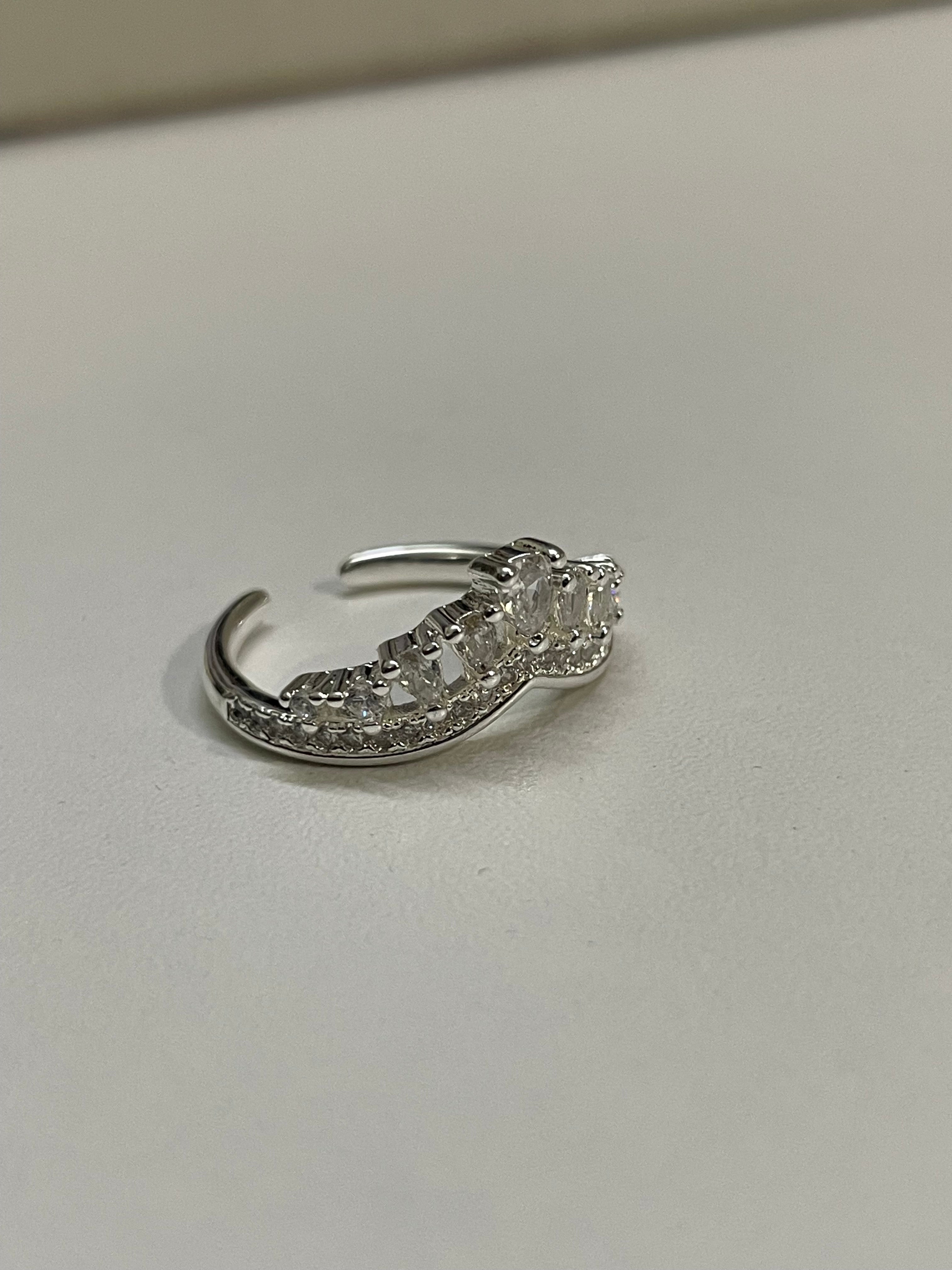 Ring 84 (Adjustable)