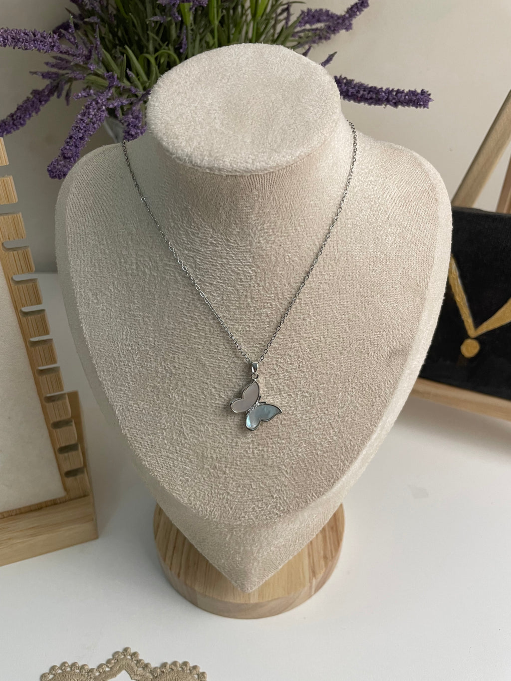 Necklace 25