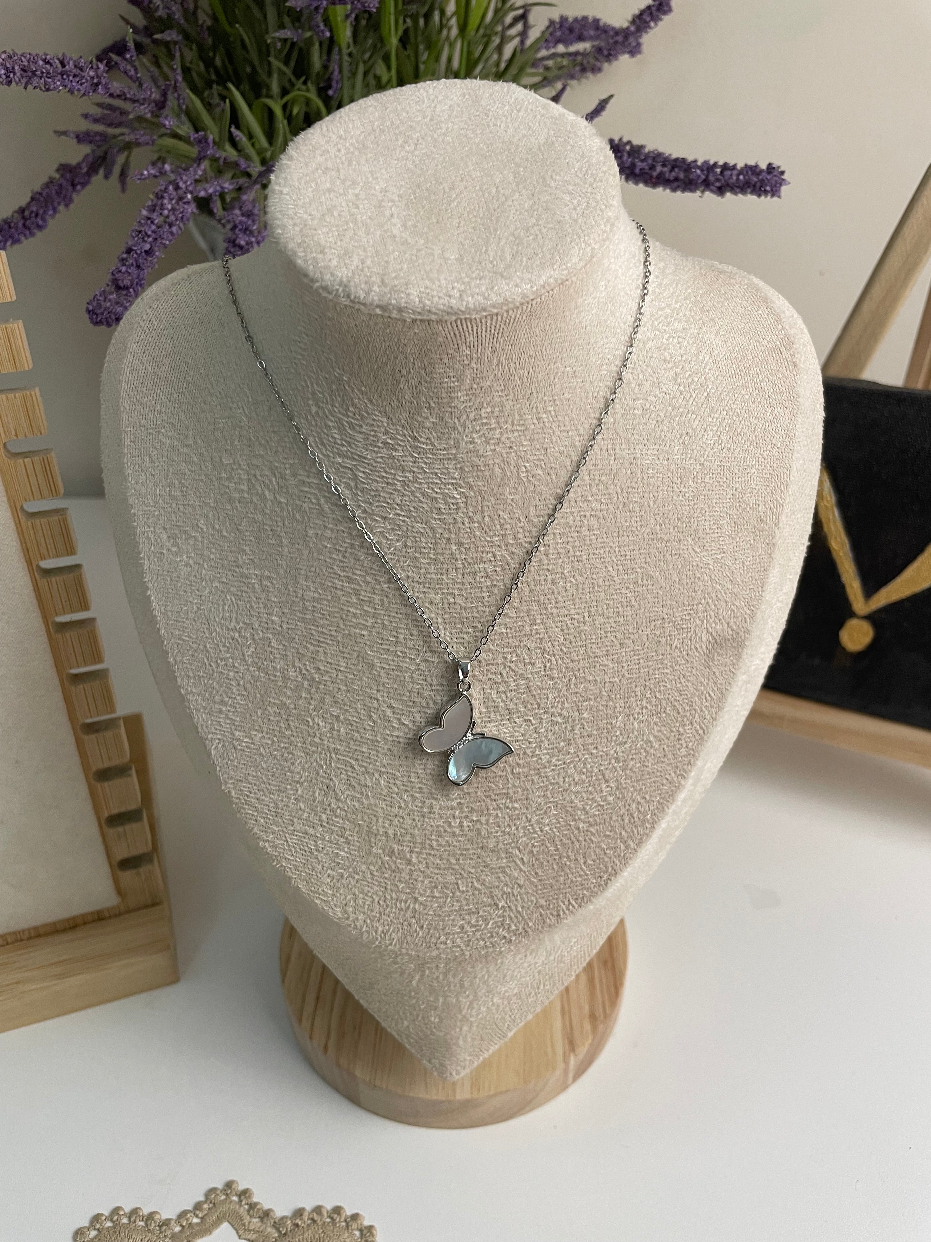 Necklace 25
