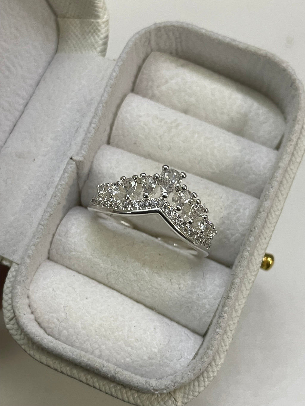 Ring 84 (Adjustable)
