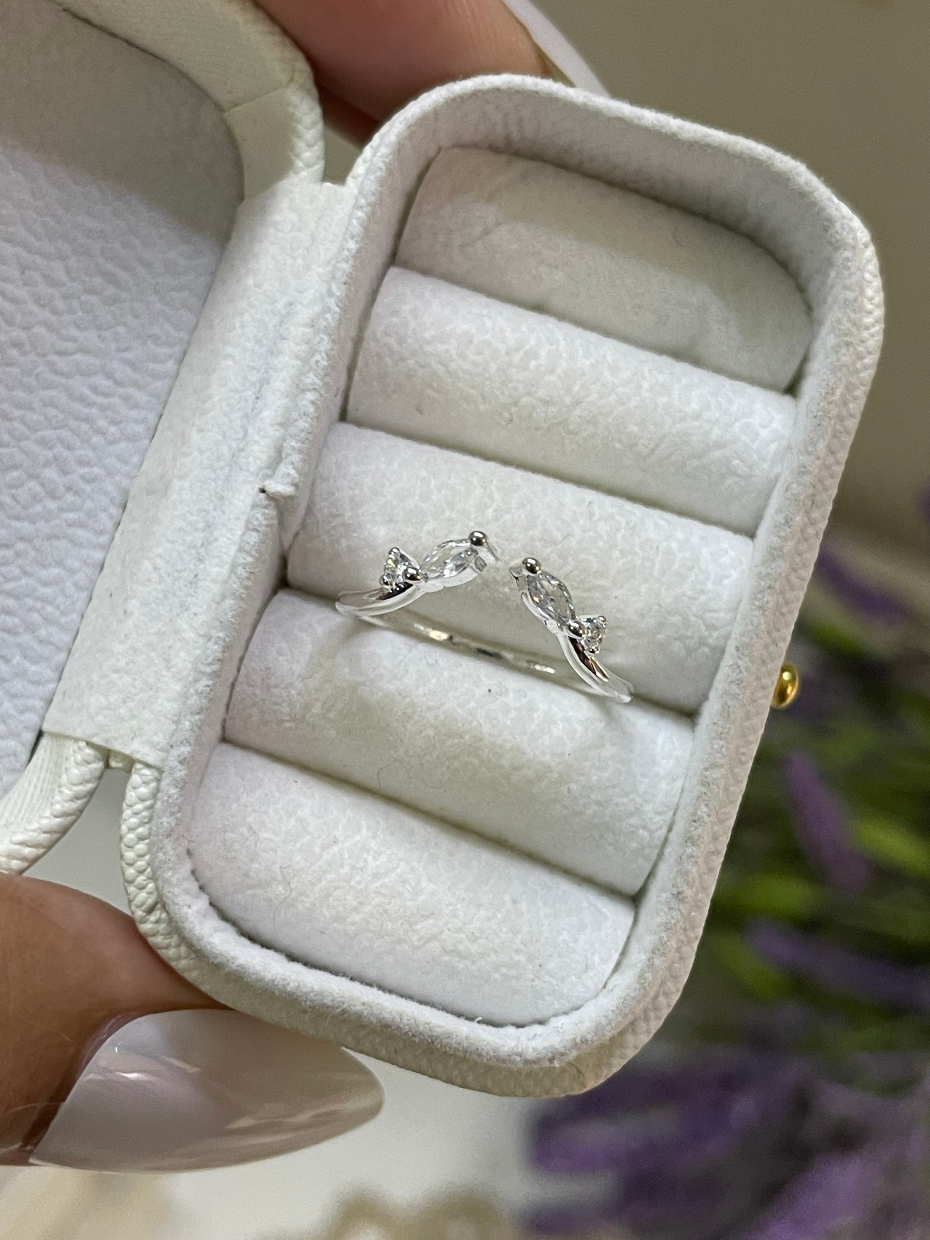 Ring 76 (Adjustable)