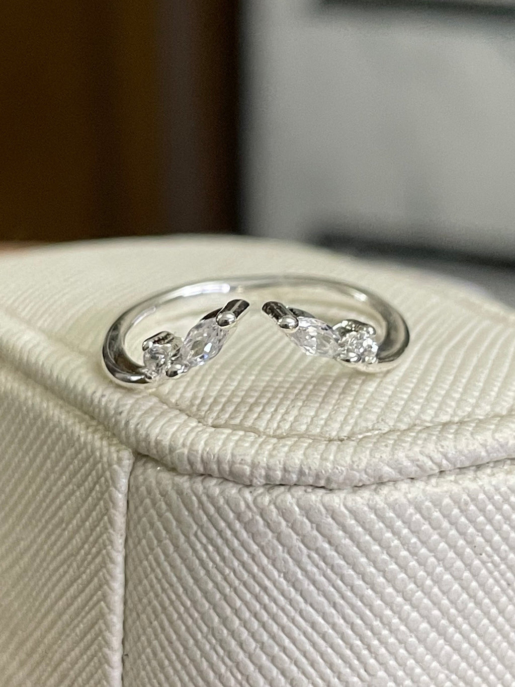 Ring 76 (Adjustable)