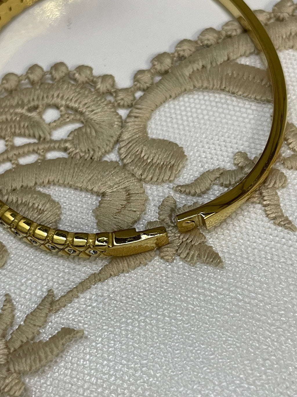 Cuff 14