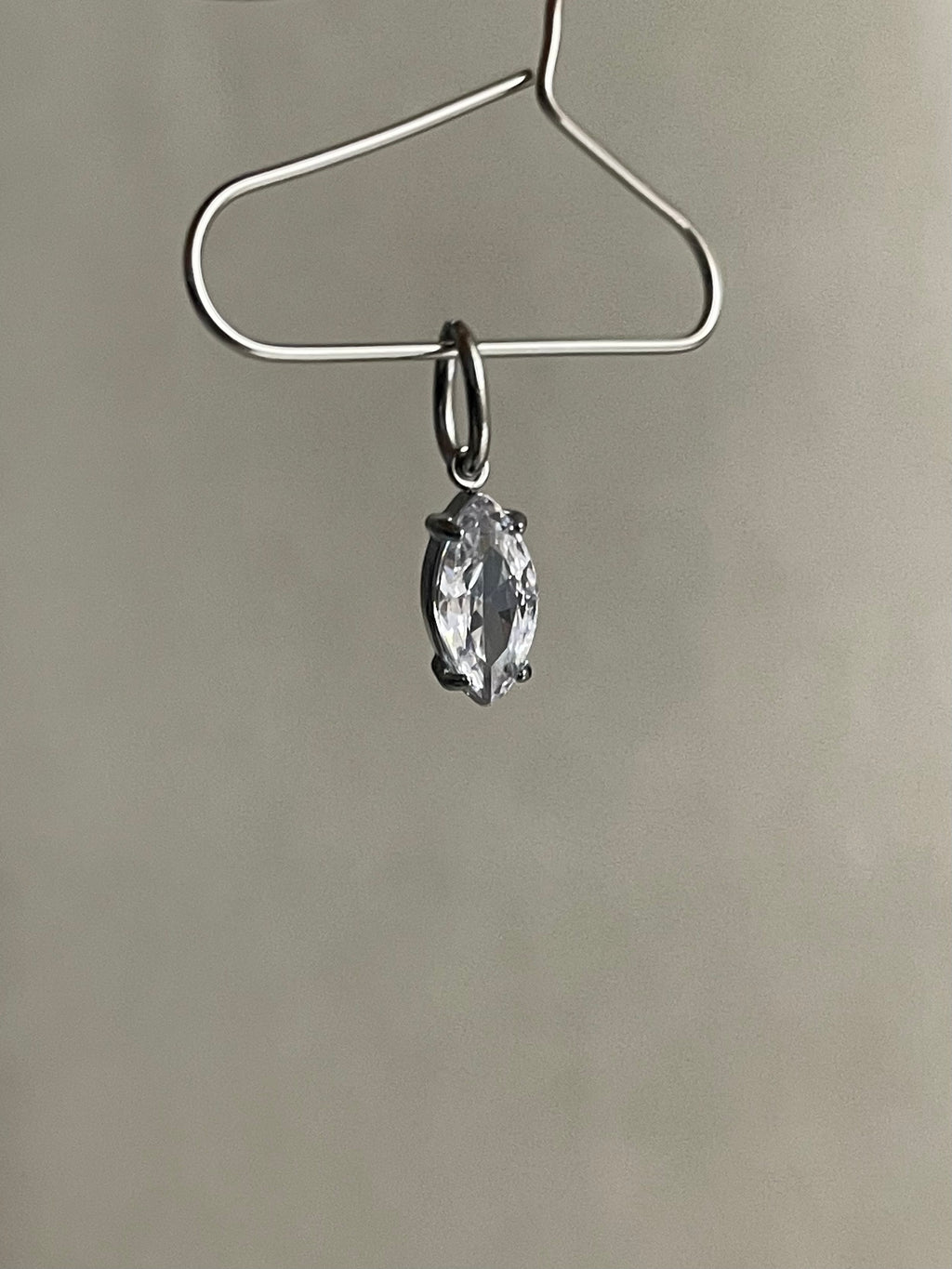 Pendant 30