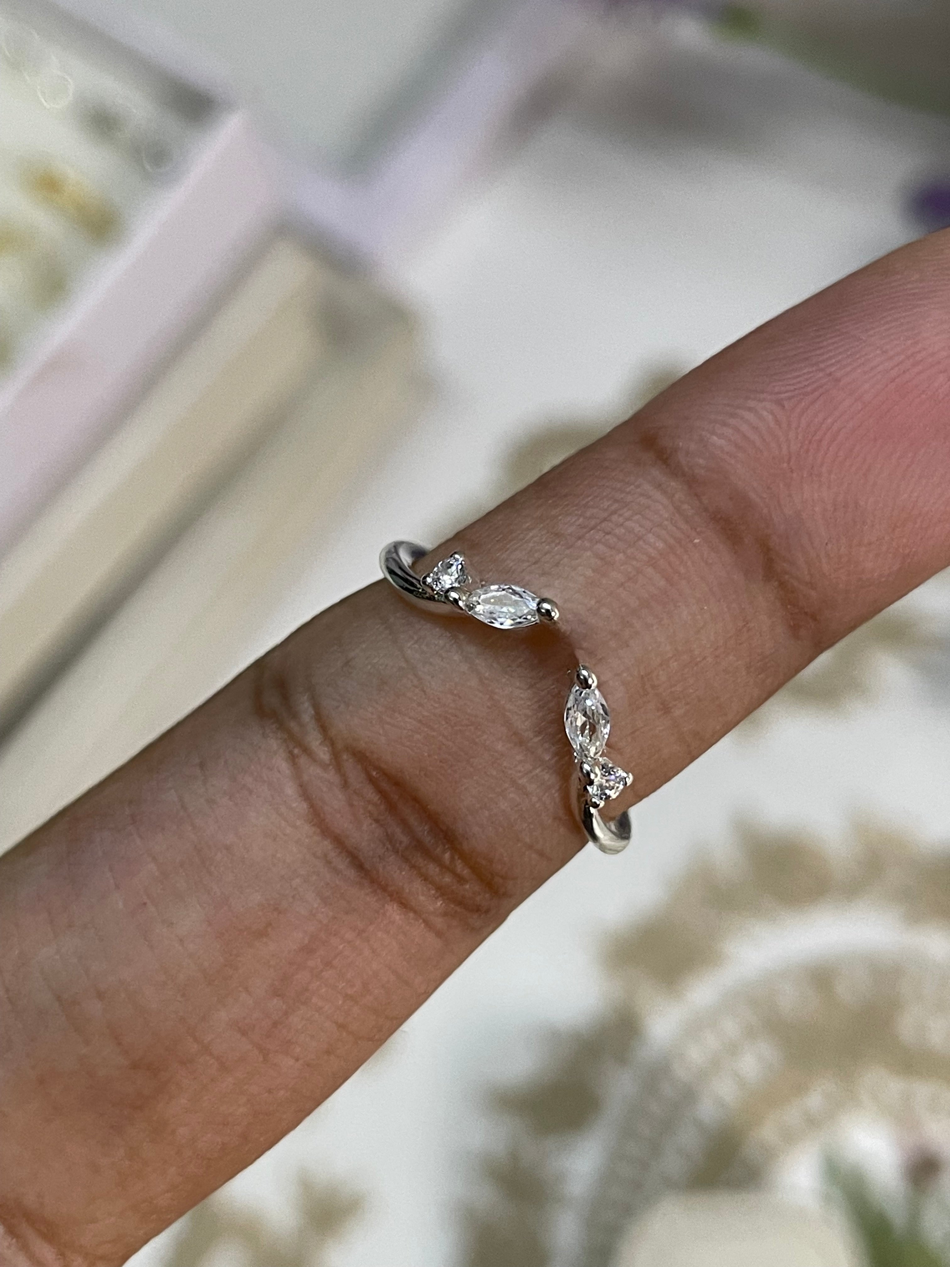Ring 76 (Adjustable)