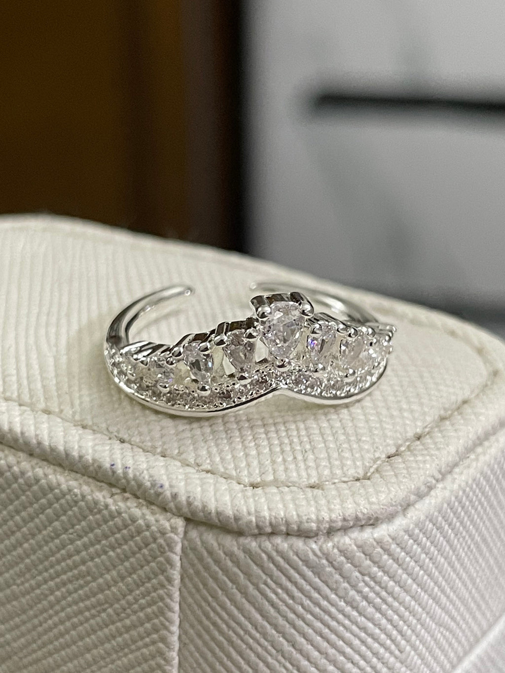 Ring 84 (Adjustable)
