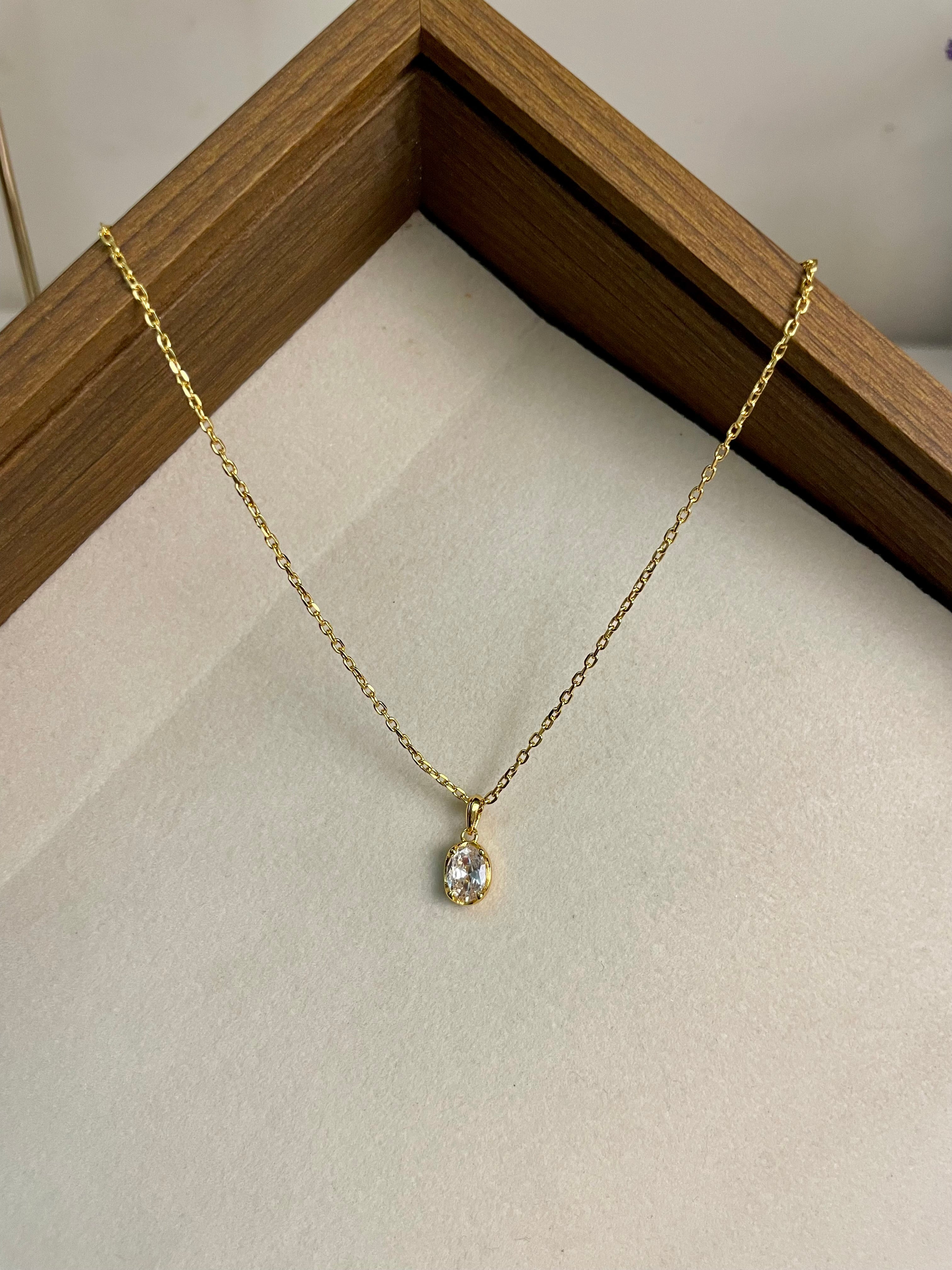 N52- Dainty