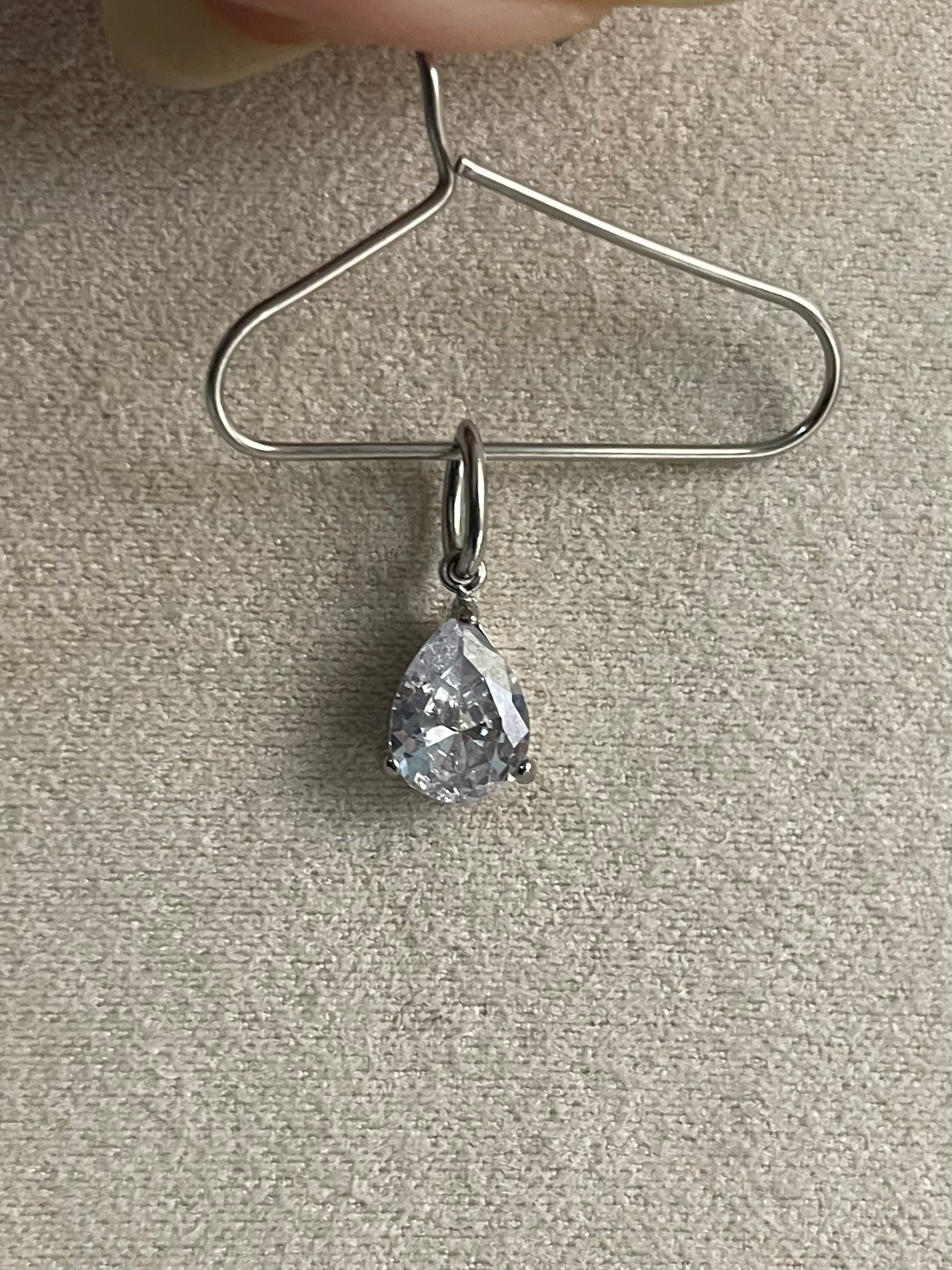 Pendant 26