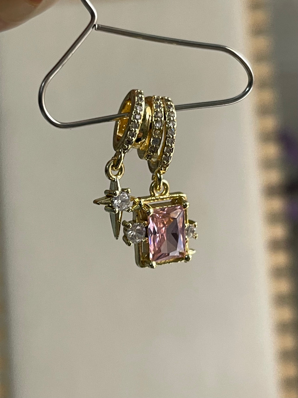Pendant 6