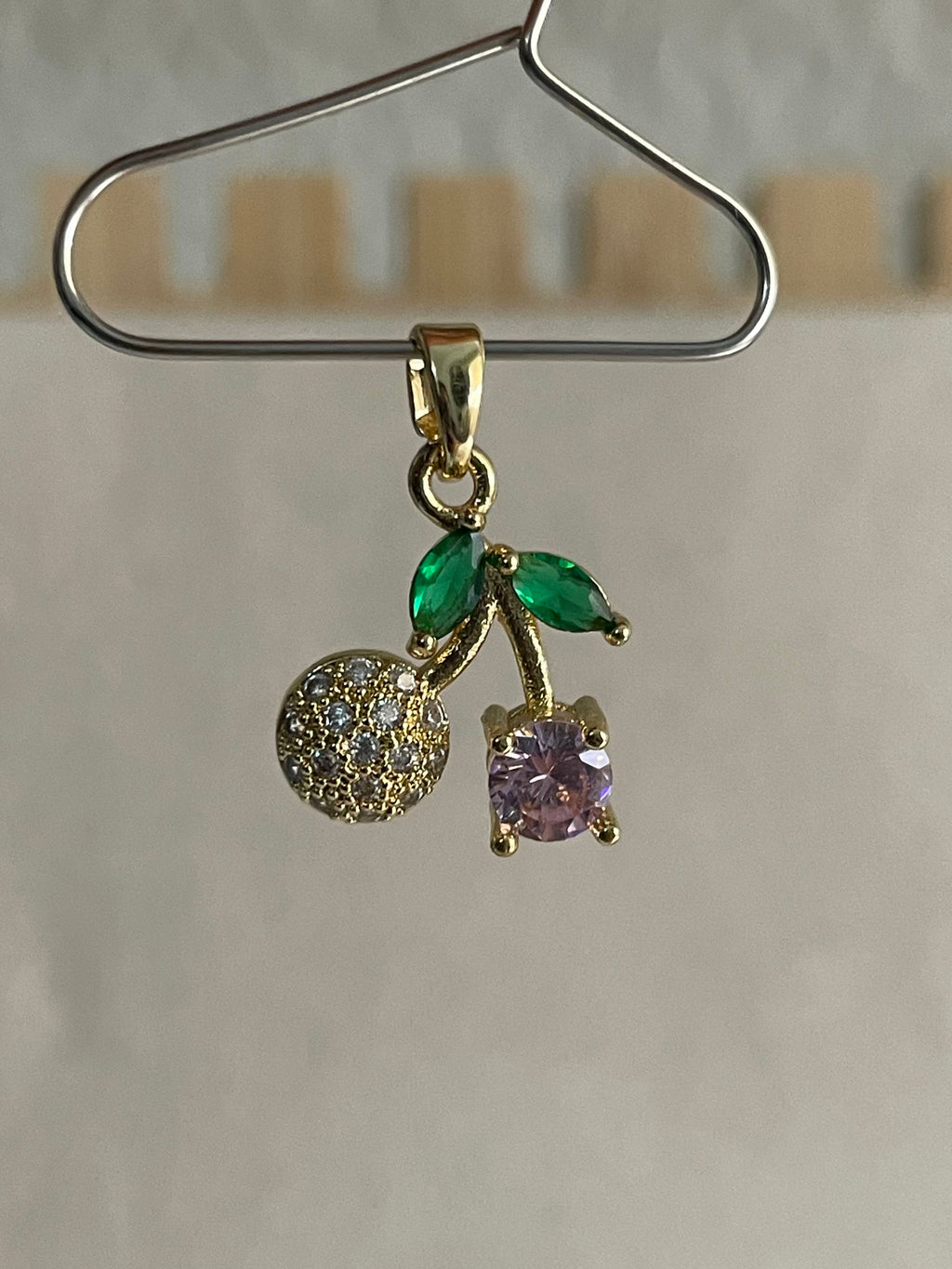 Pendant 47