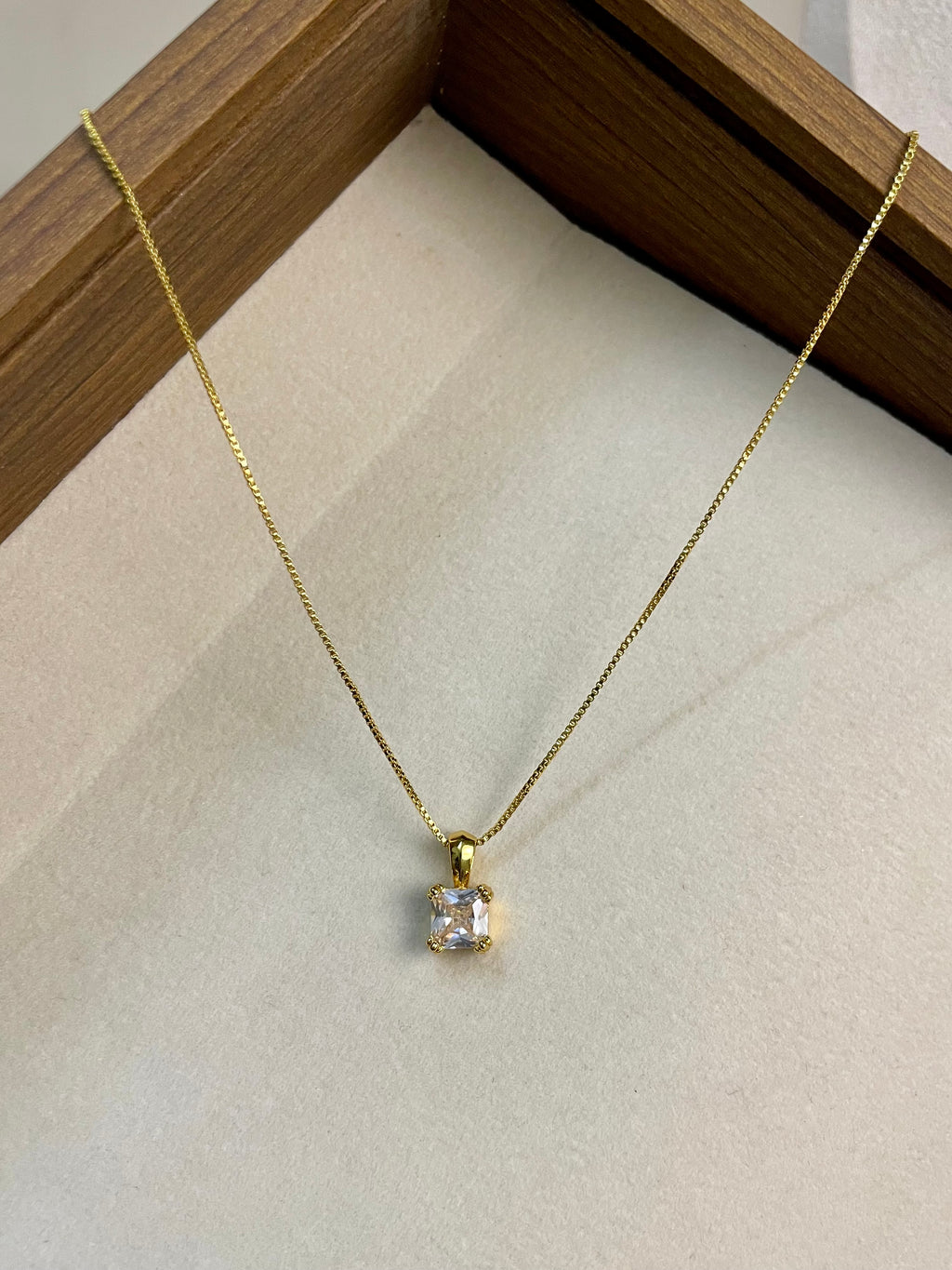 N45- Dainty