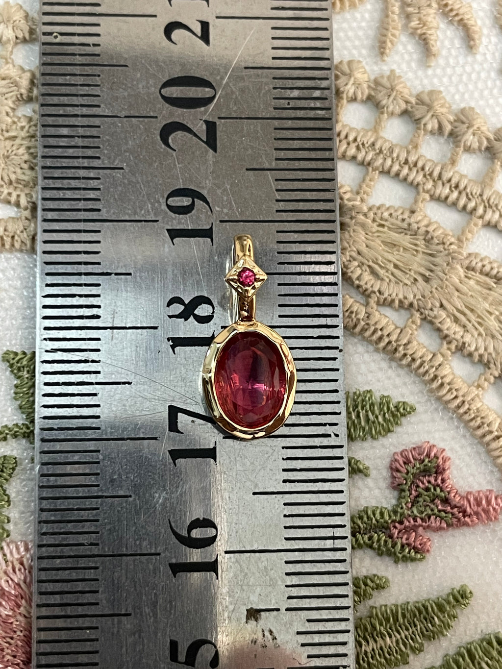 Pendant 36