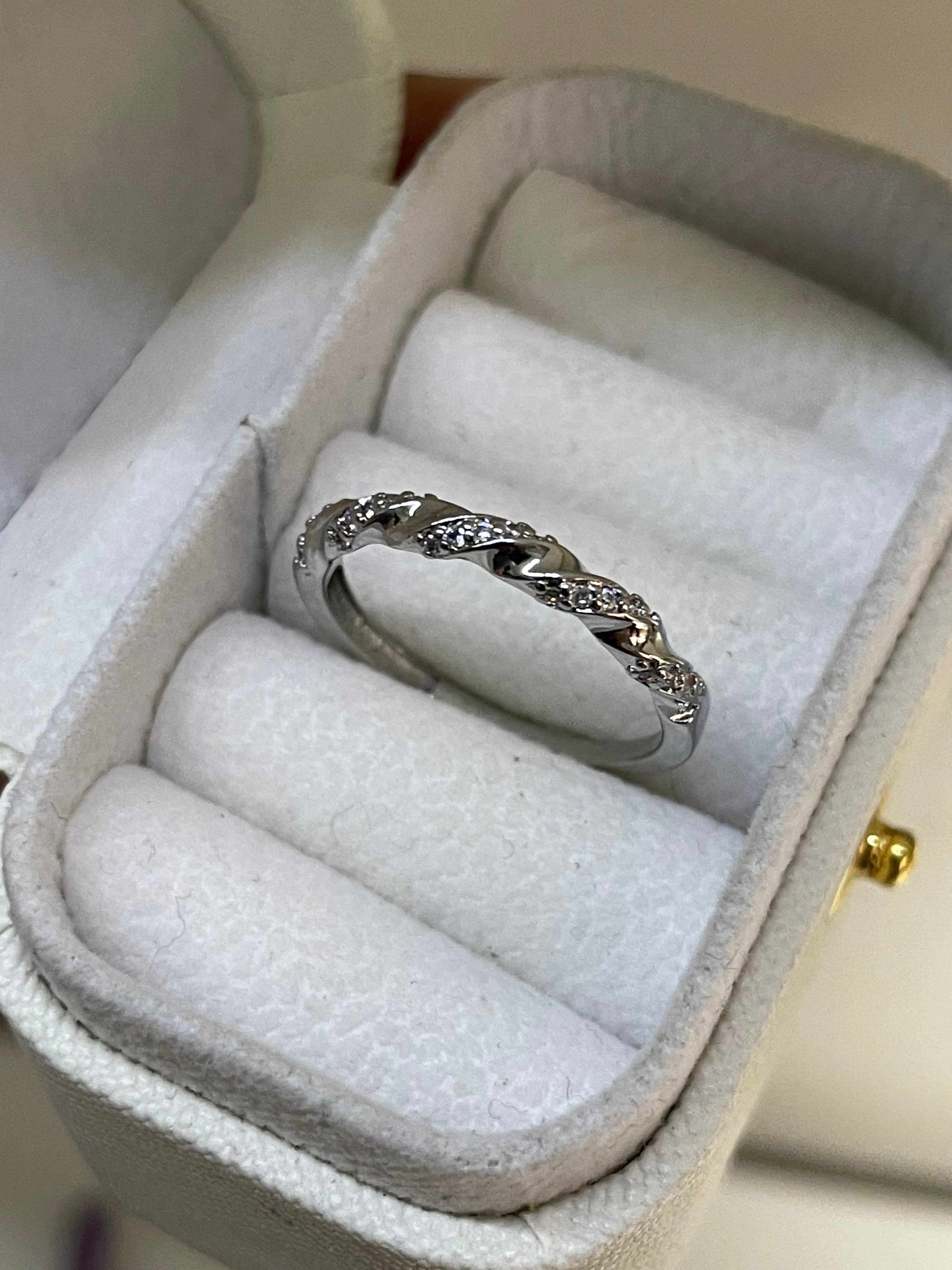 Ring 72 (Adjustable)