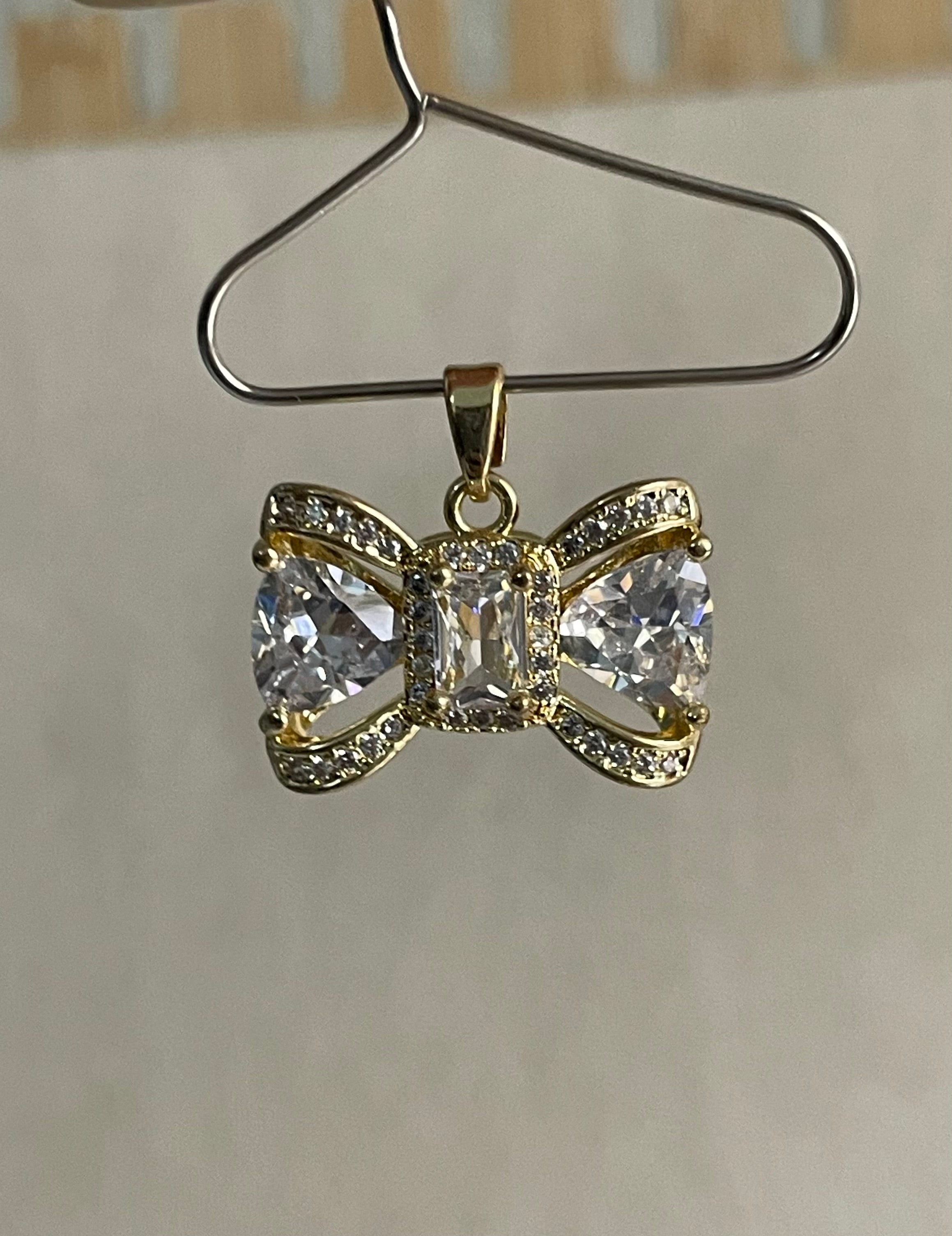 Pendant 12