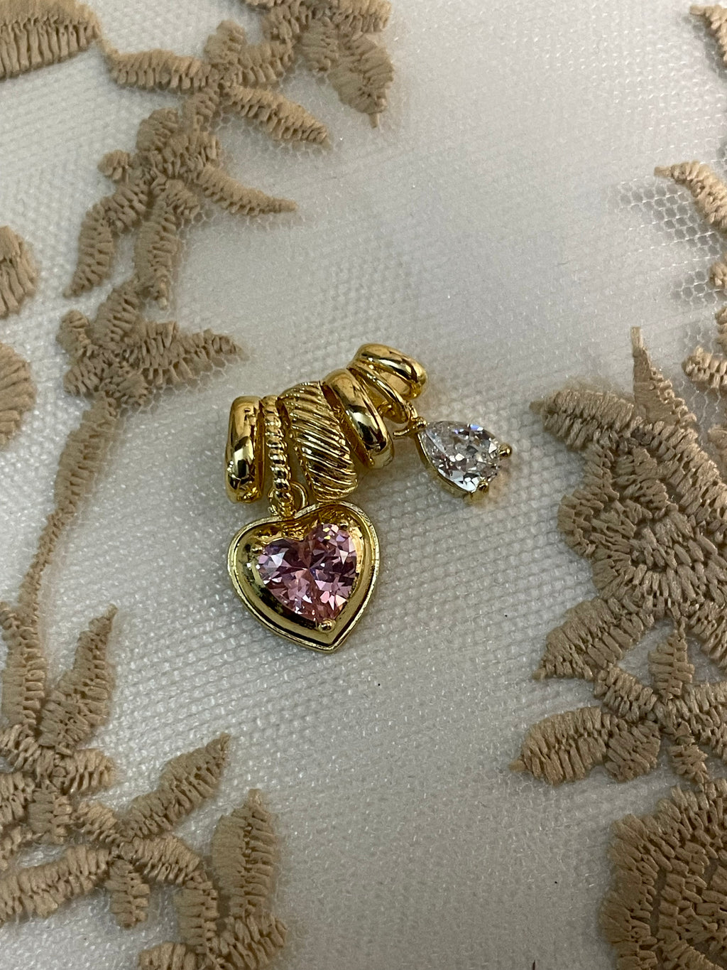 Pendant 9