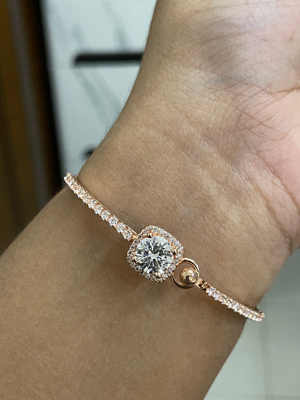 Cuff 24