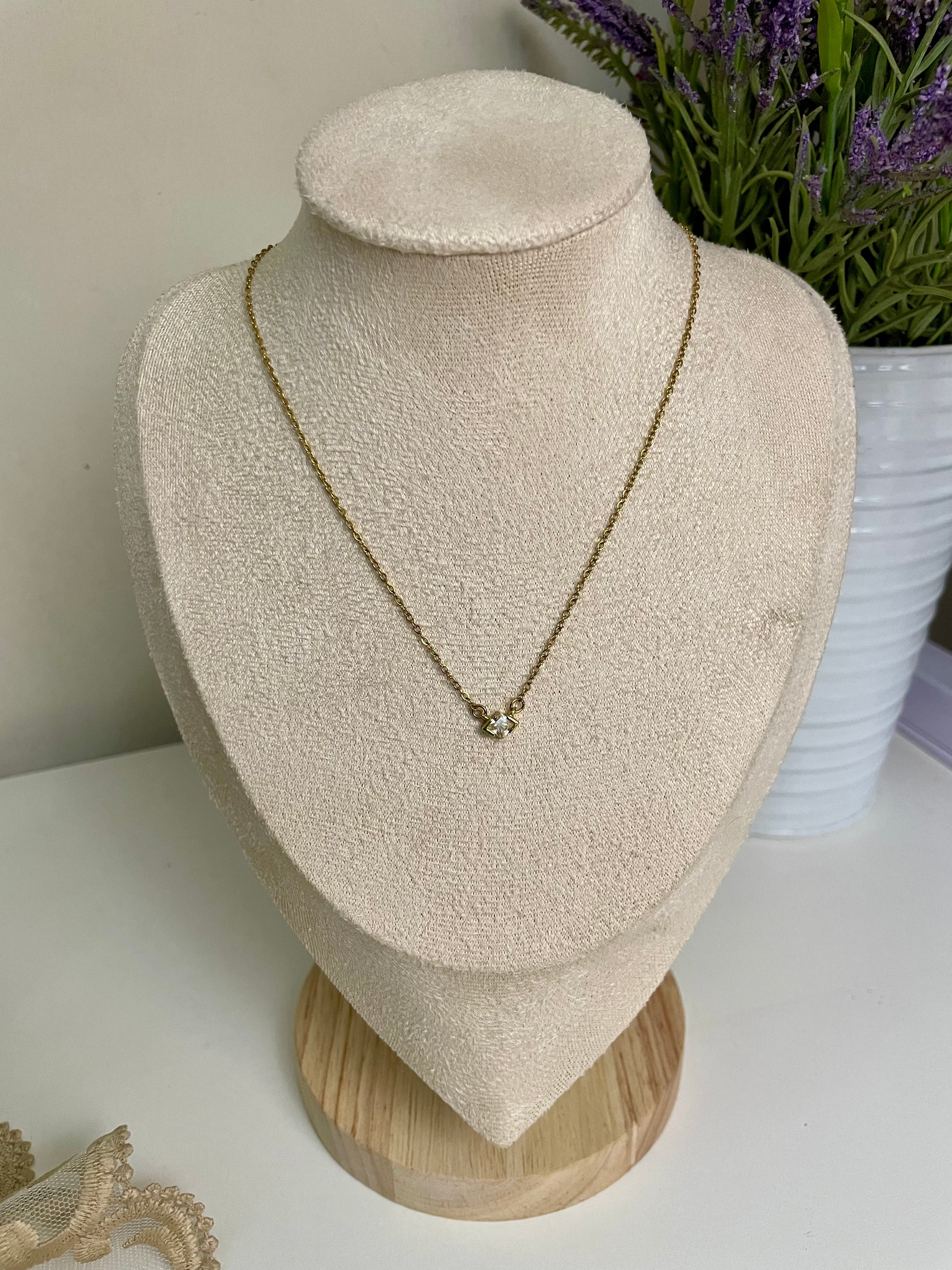 N49- Dainty