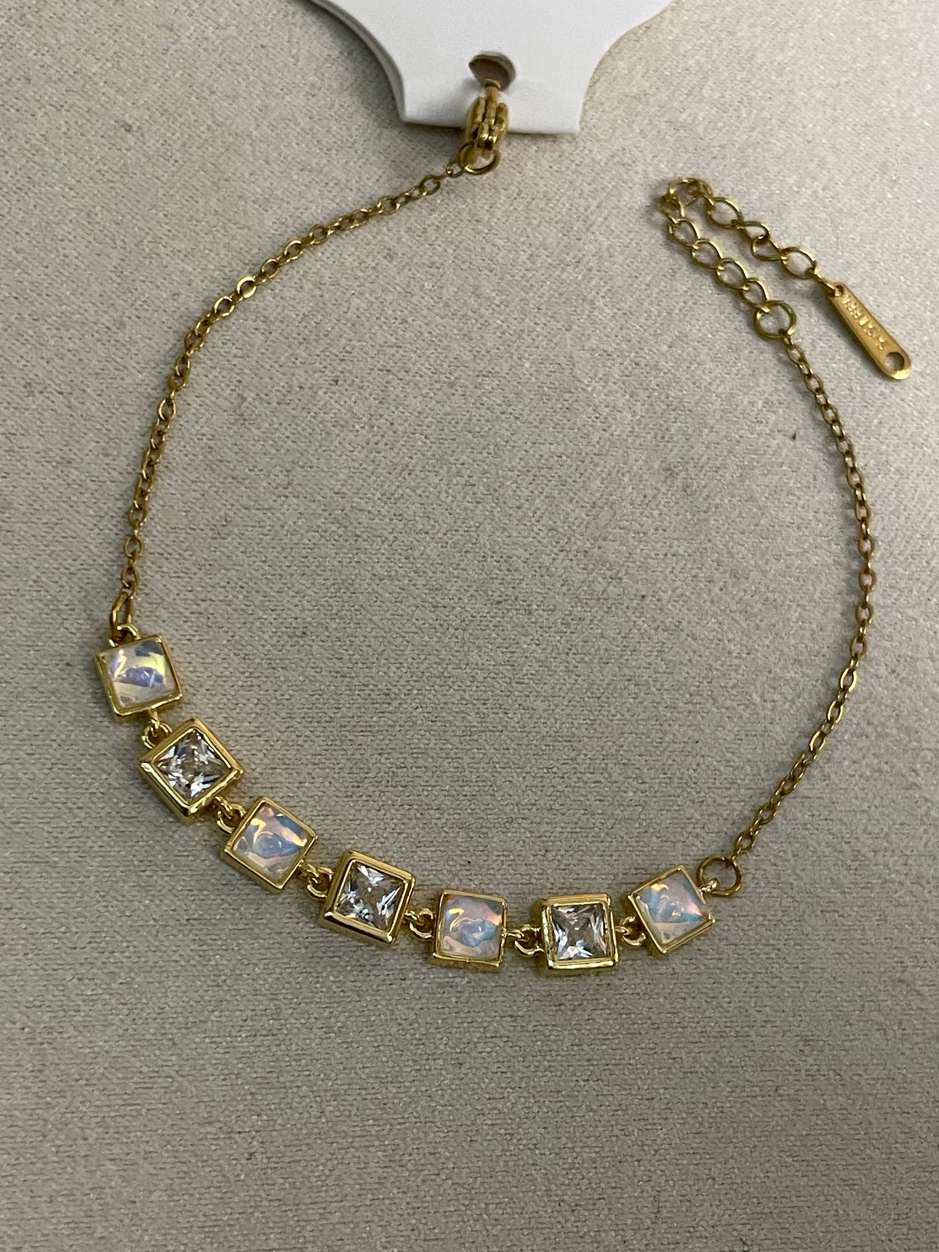 Bracelet 48