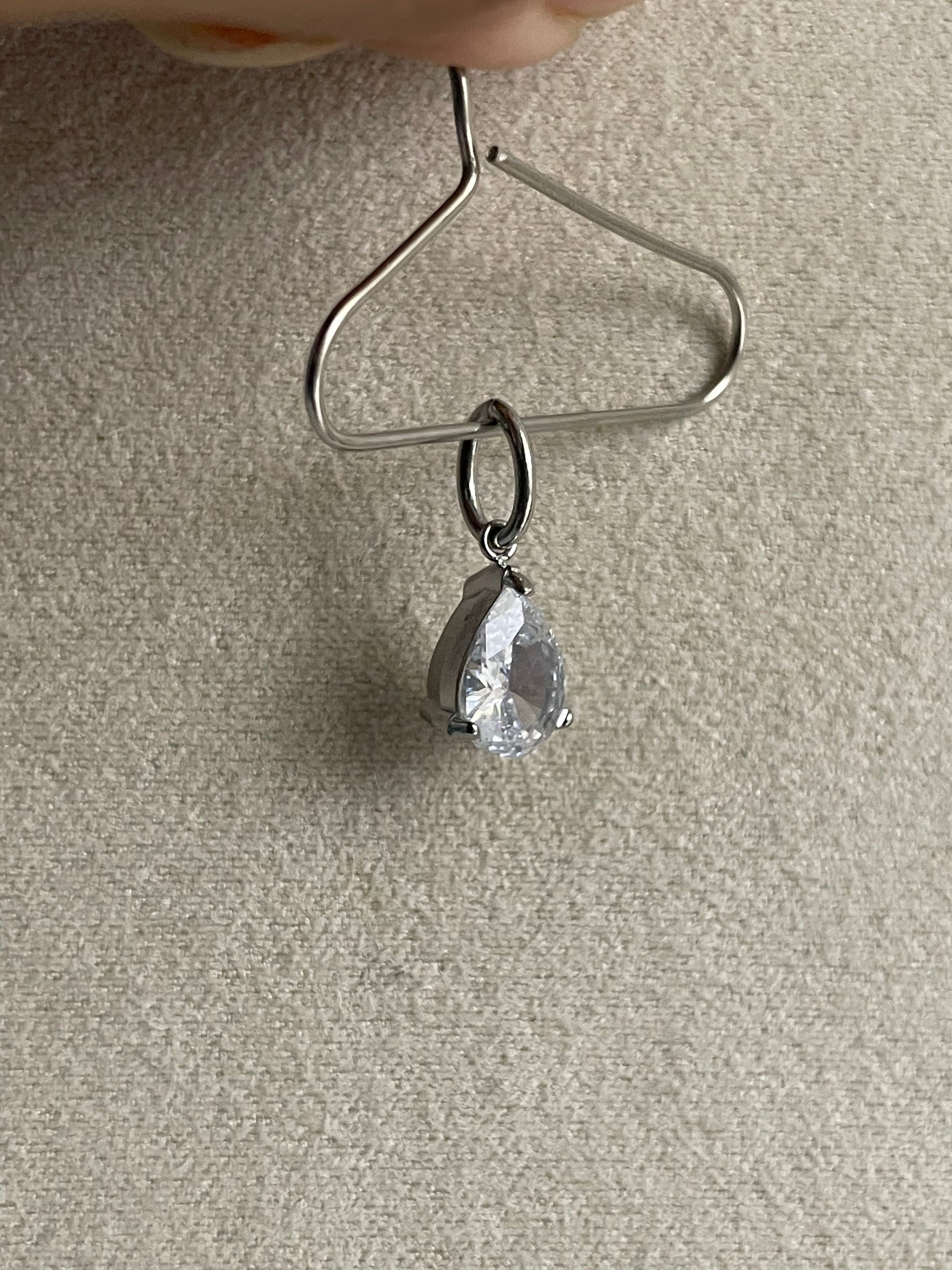 Pendant 26