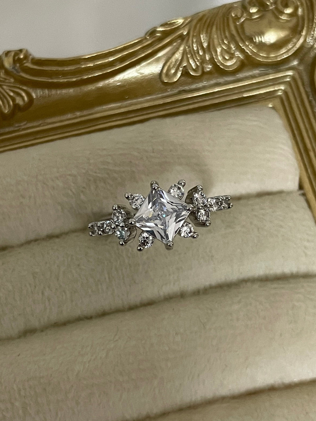 S16