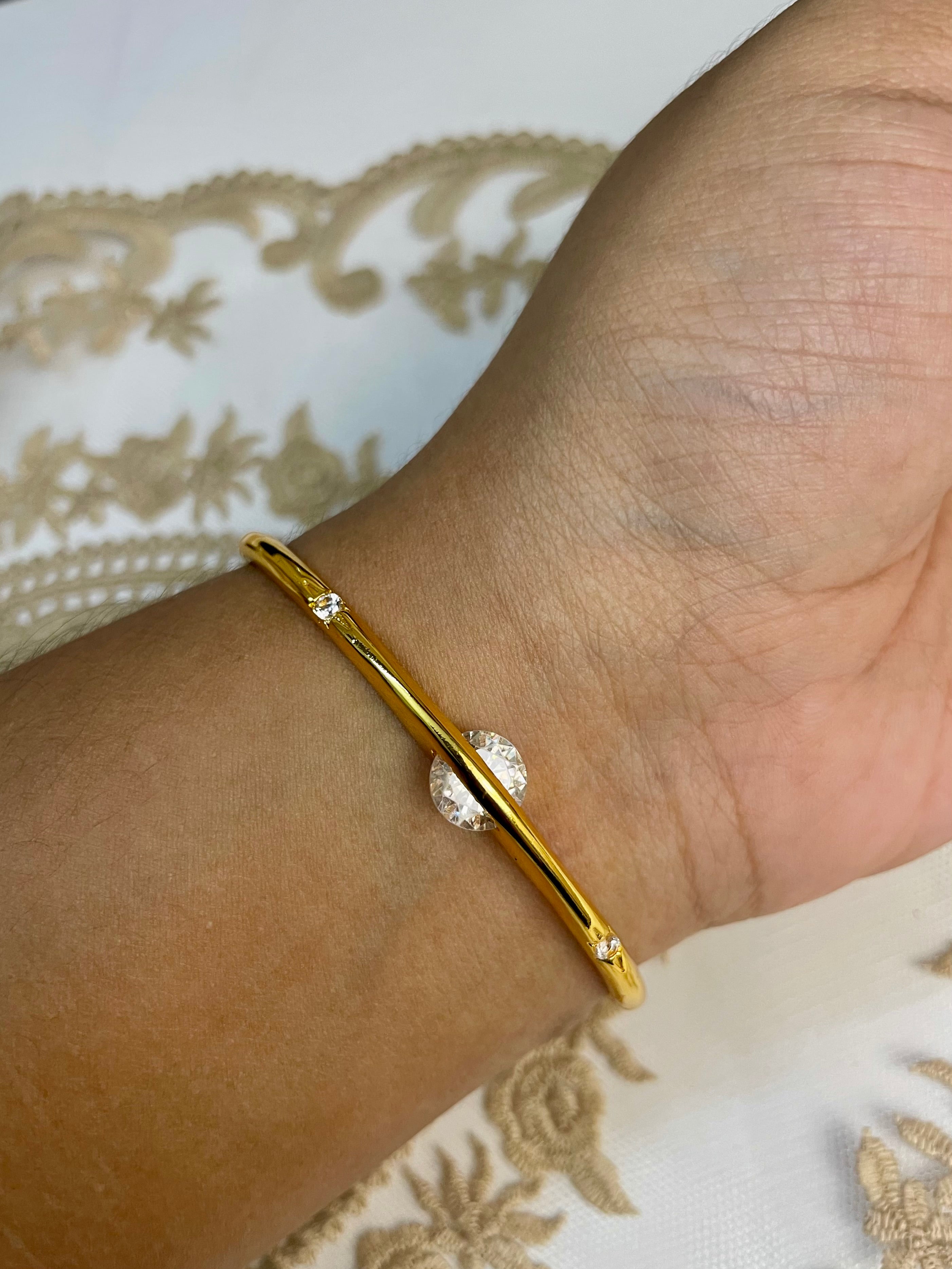 C11