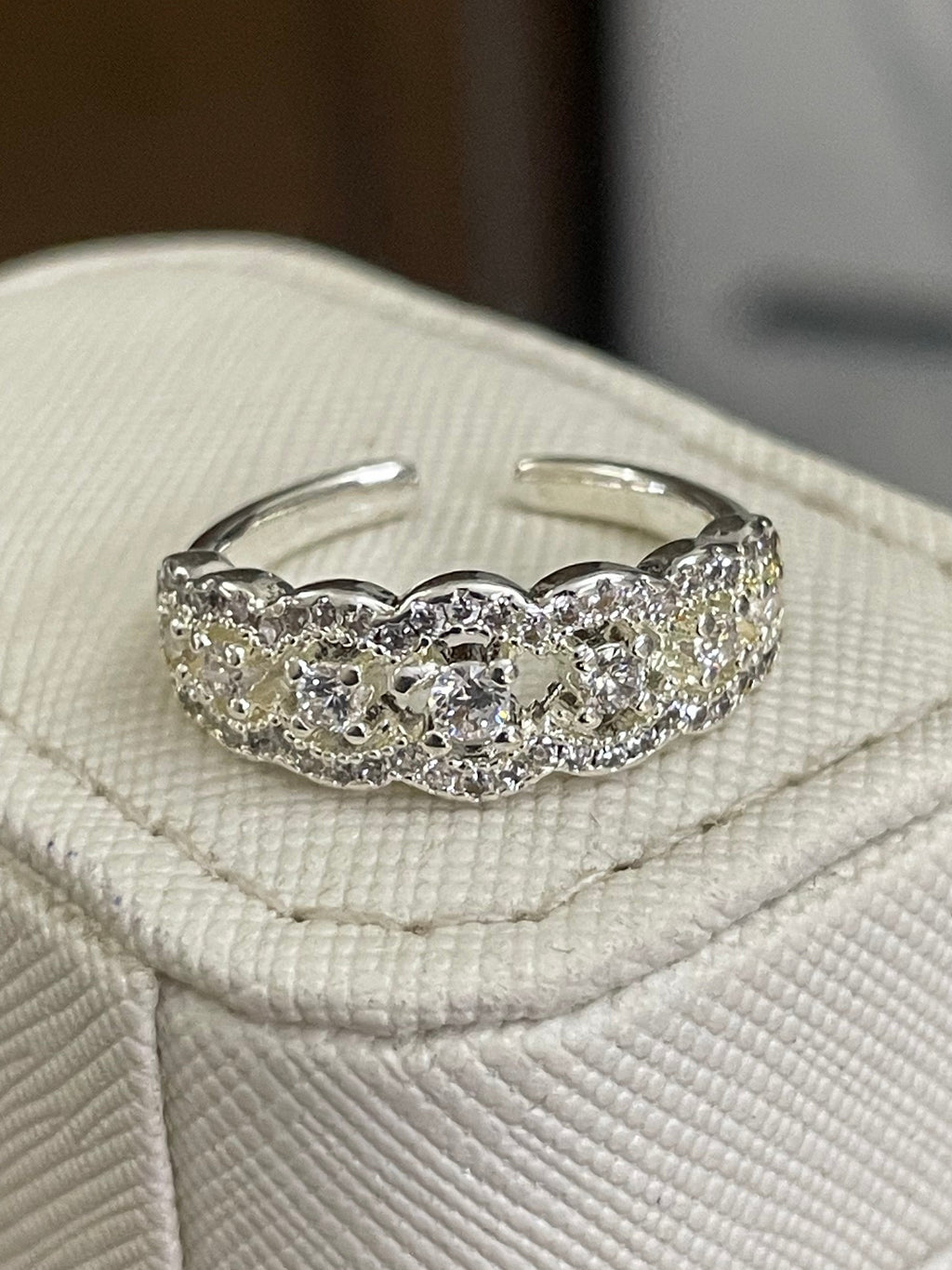 Ring 39 (Adjustable)