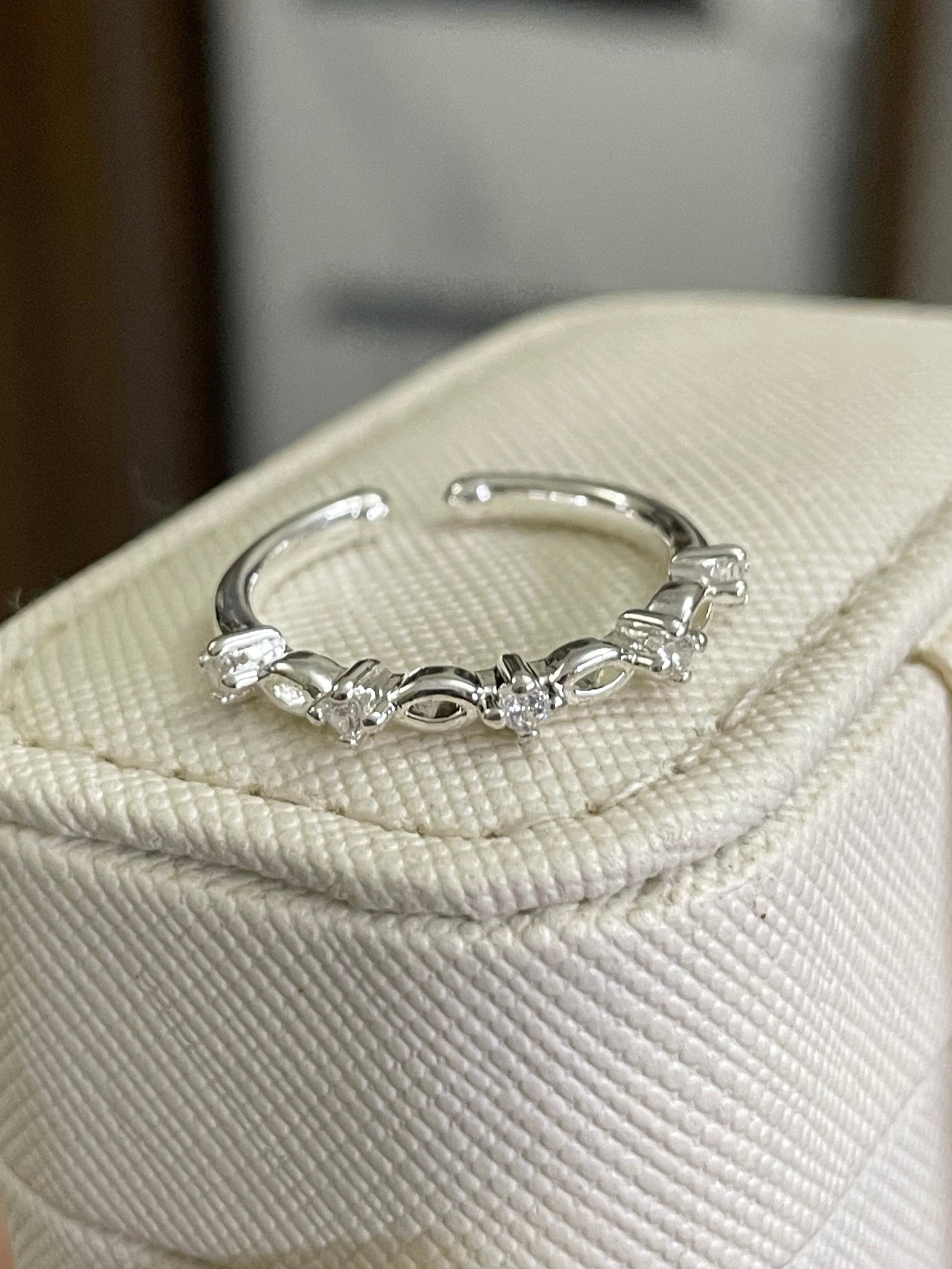 Ring 71 (Adjustable)