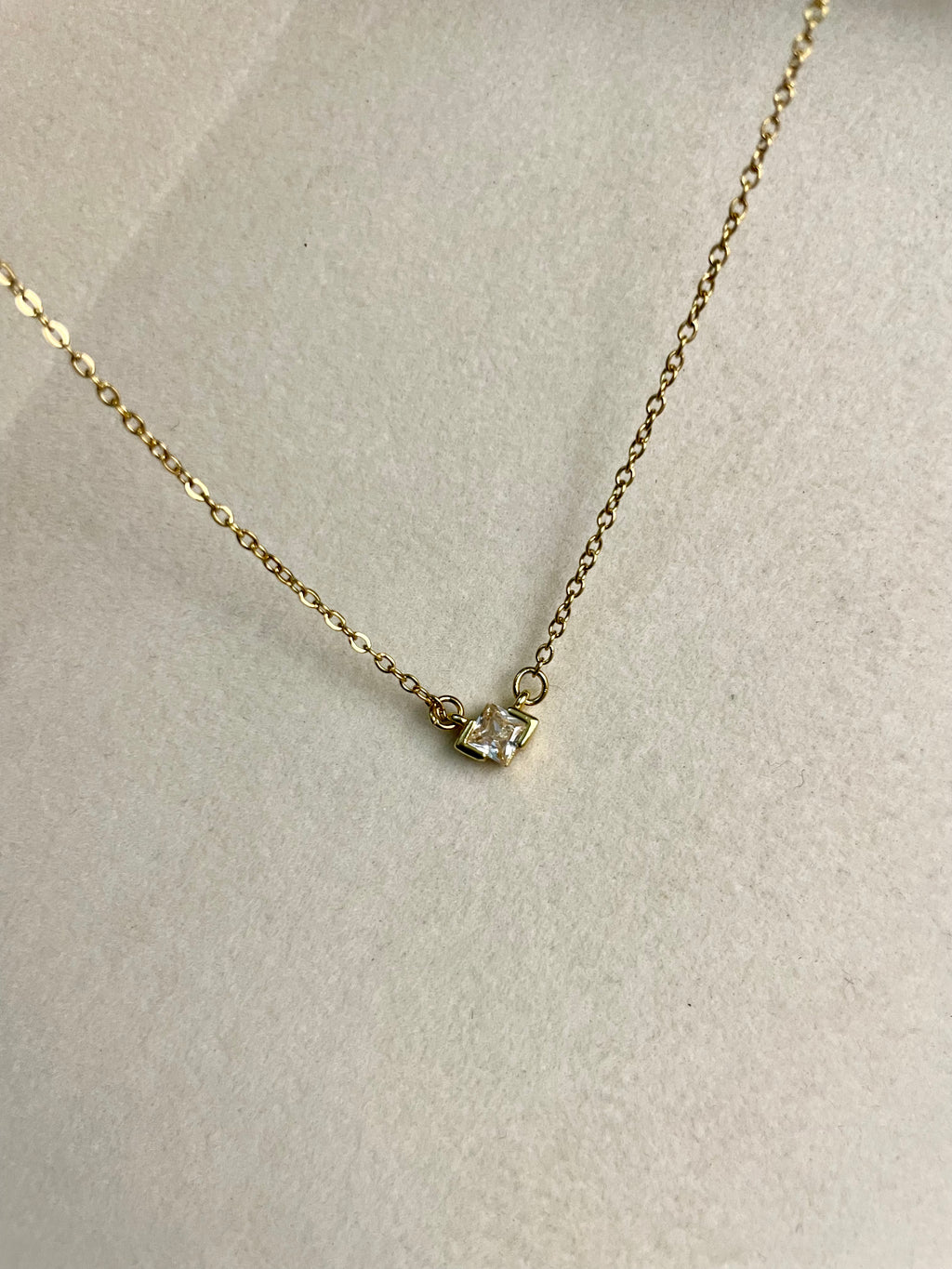 N49- Dainty