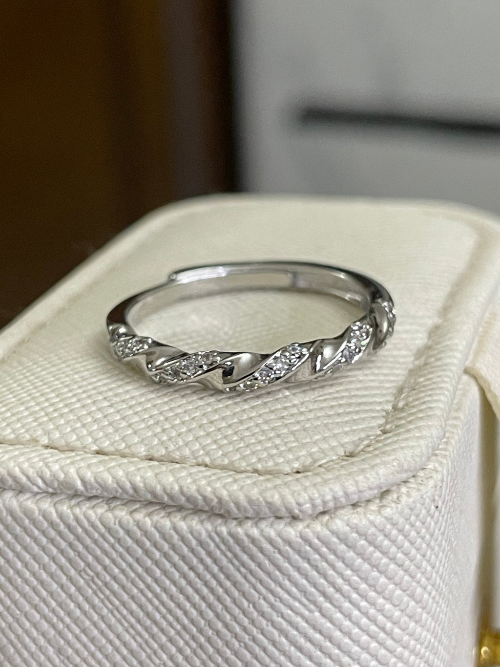 Ring 72 (Adjustable)
