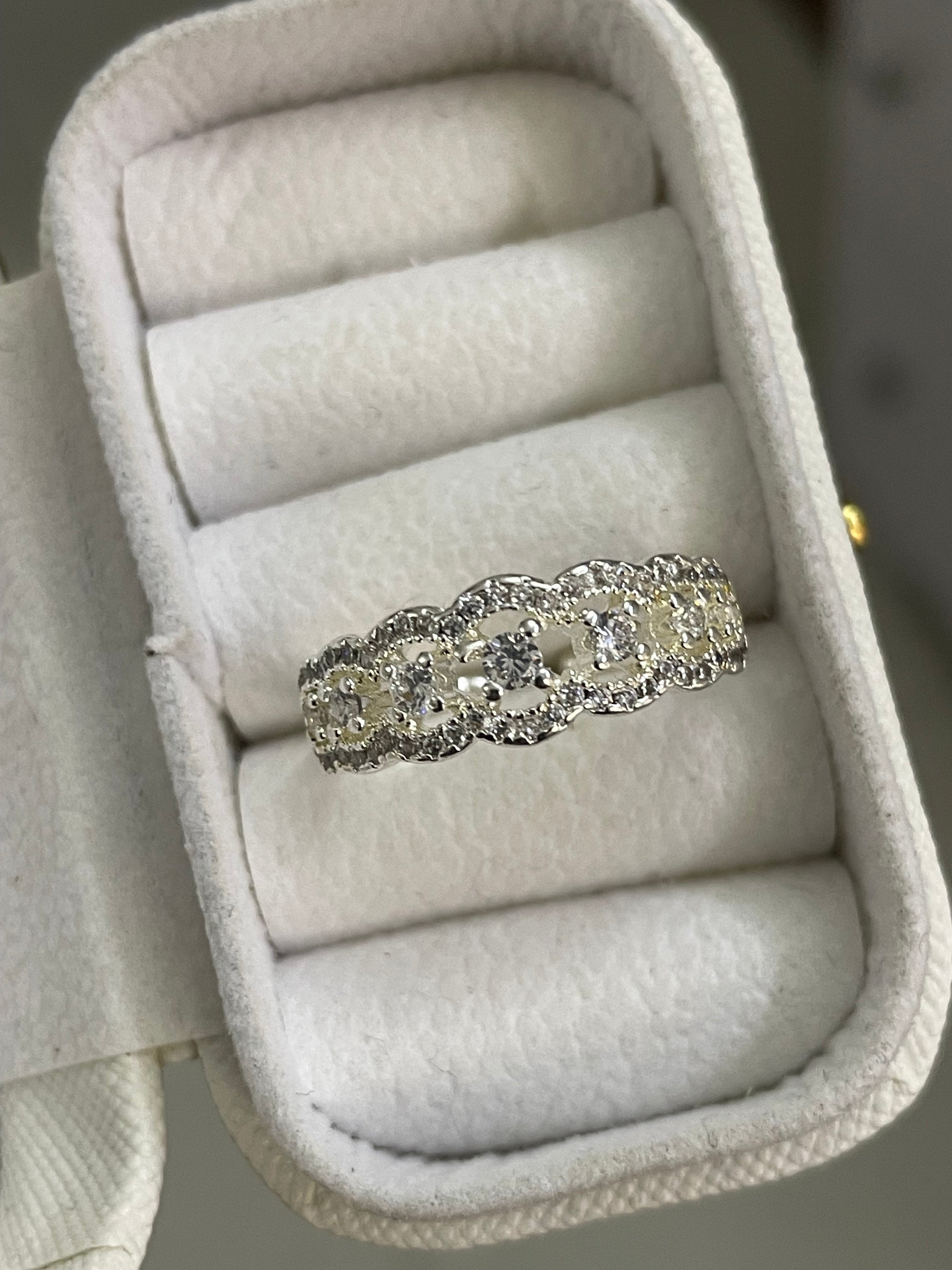 Ring 39 (Adjustable)