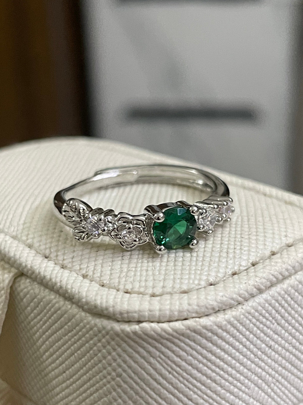 Ring 114 (Adjustable)