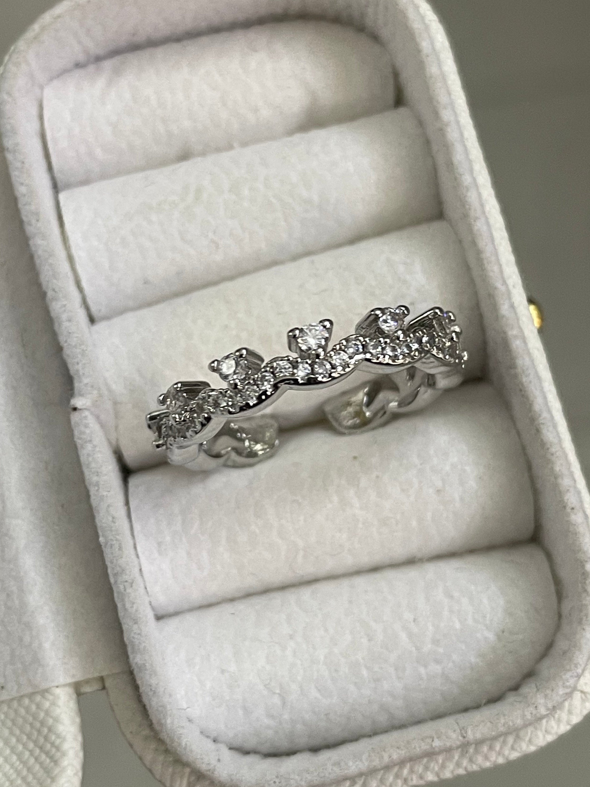 Ring 32 (Adjustable)
